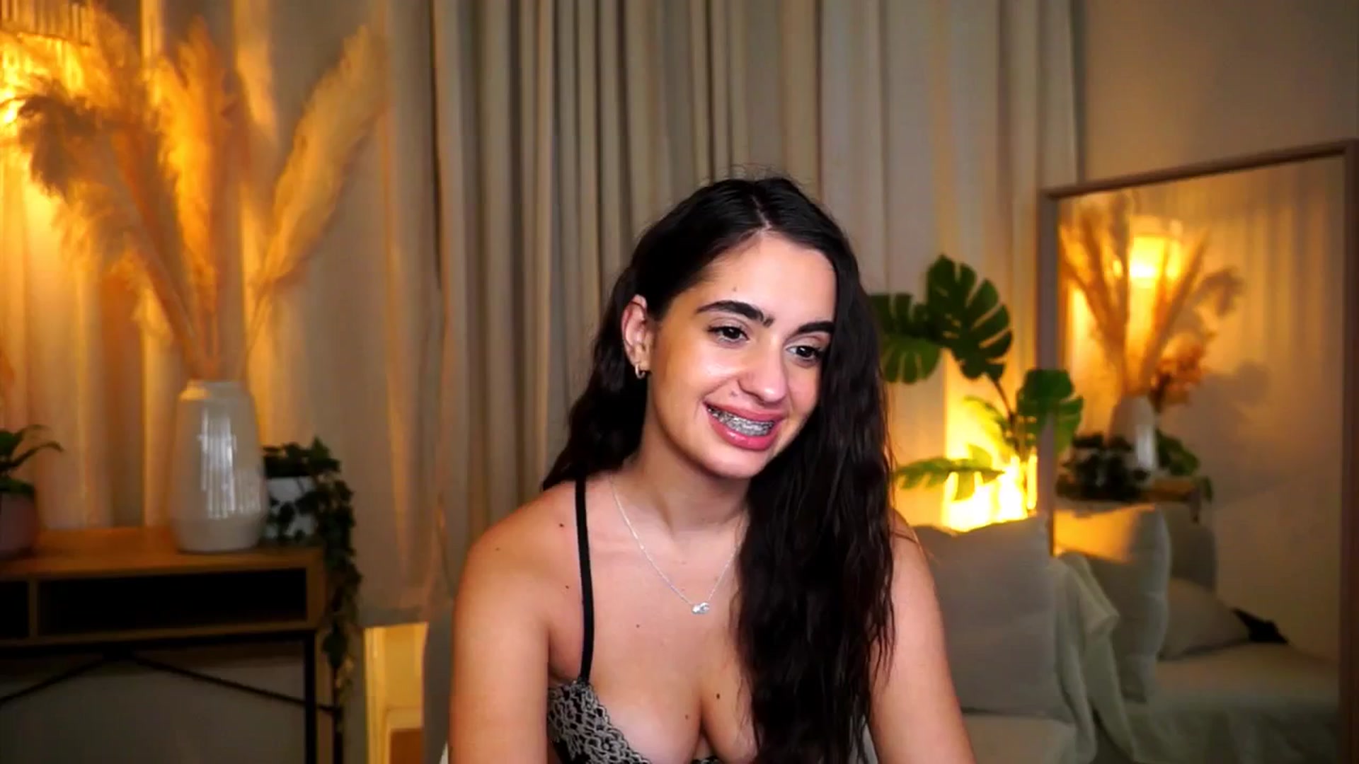 Gallery image thumbnail from milkyway_'s myfreecams stream on, 10/27/2025, 17:56 image 9 of 20