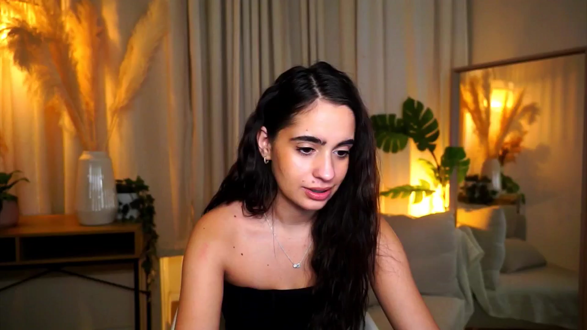 Gallery image thumbnail from milkyway_'s myfreecams stream on, 10/27/2025, 17:56 image 2 of 20