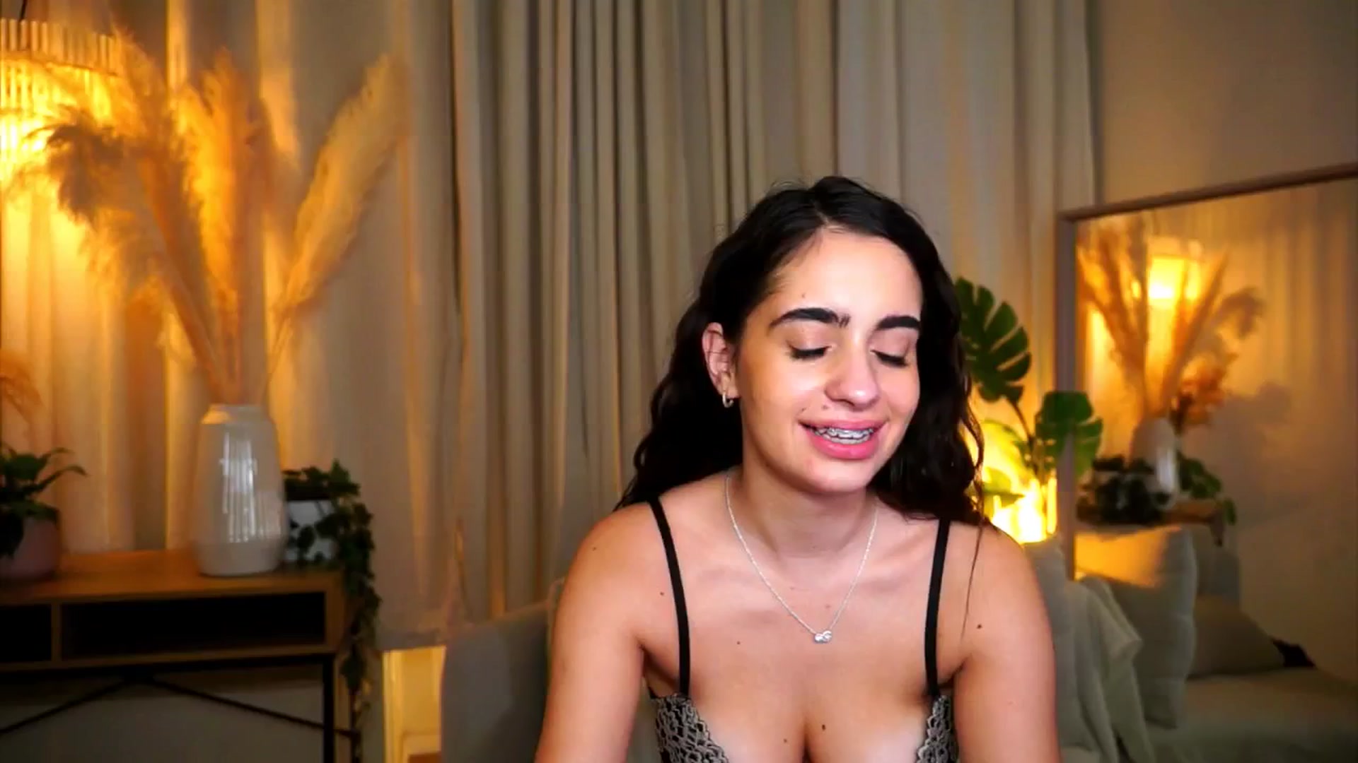 Gallery image thumbnail from milkyway_'s myfreecams stream on, 10/27/2025, 19:20 image 14 of 20