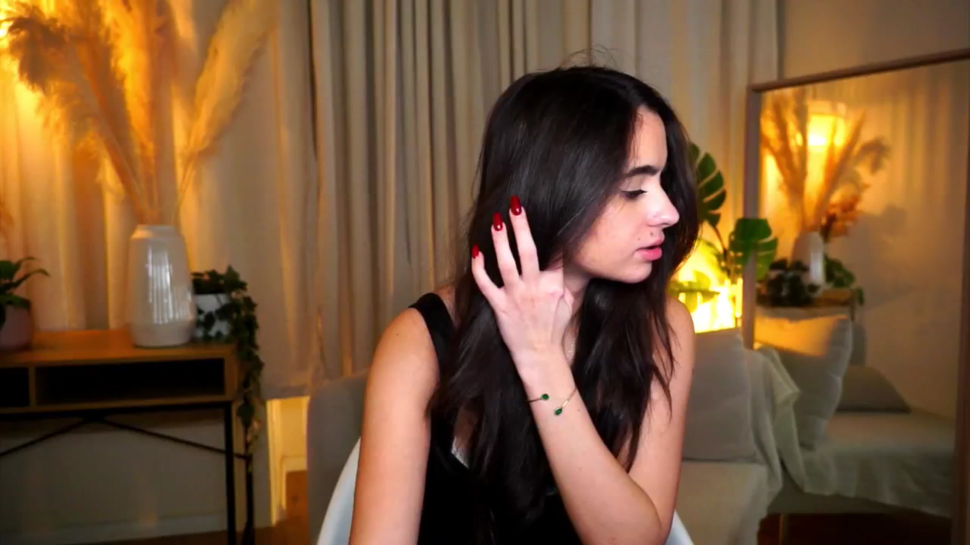 Gallery image thumbnail from milkyway_'s myfreecams stream on, 10/28/2025, 18:46 image 8 of 20