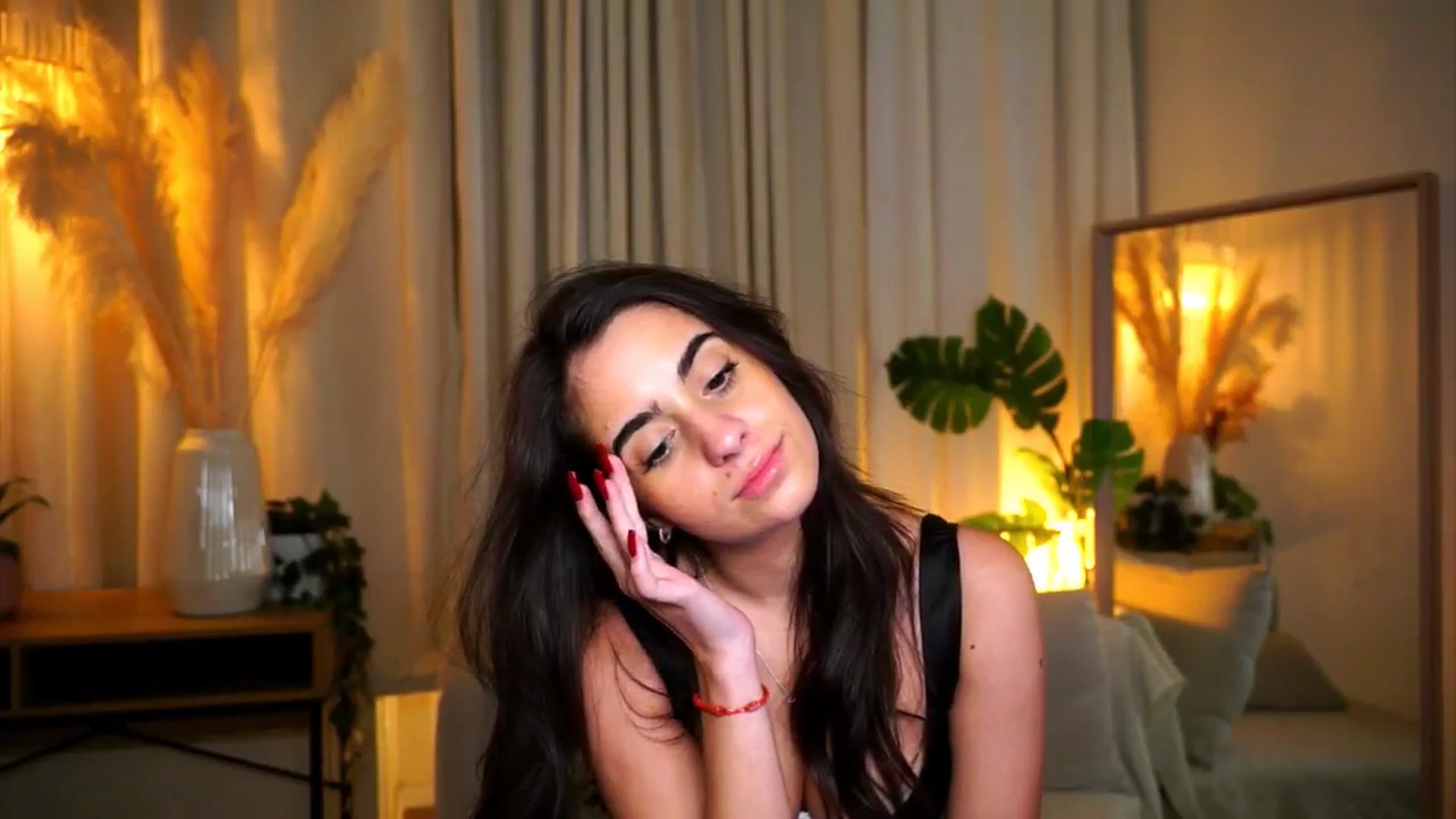 Gallery image thumbnail from milkyway_'s myfreecams stream on, 10/28/2025, 20:14 image 5 of 20