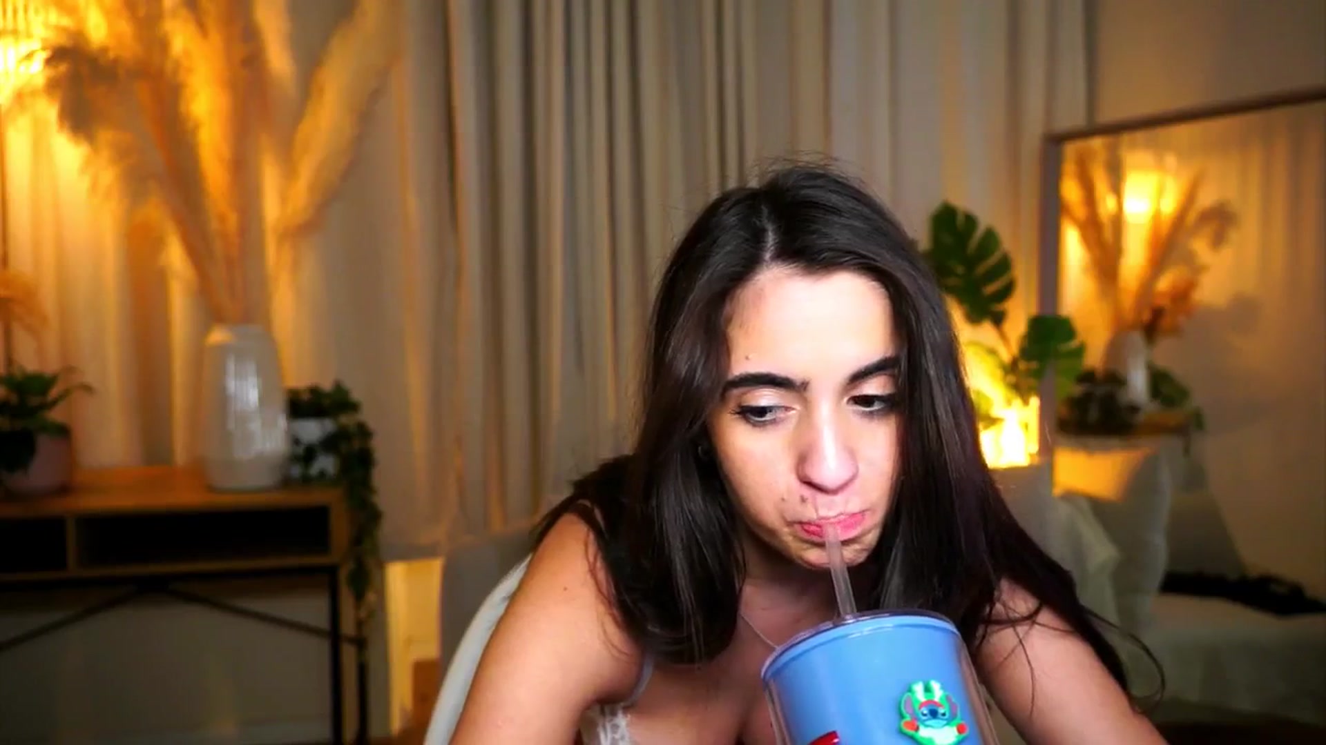 Gallery image thumbnail from milkyway_'s myfreecams stream on, 10/28/2025, 20:14 image 20 of 20