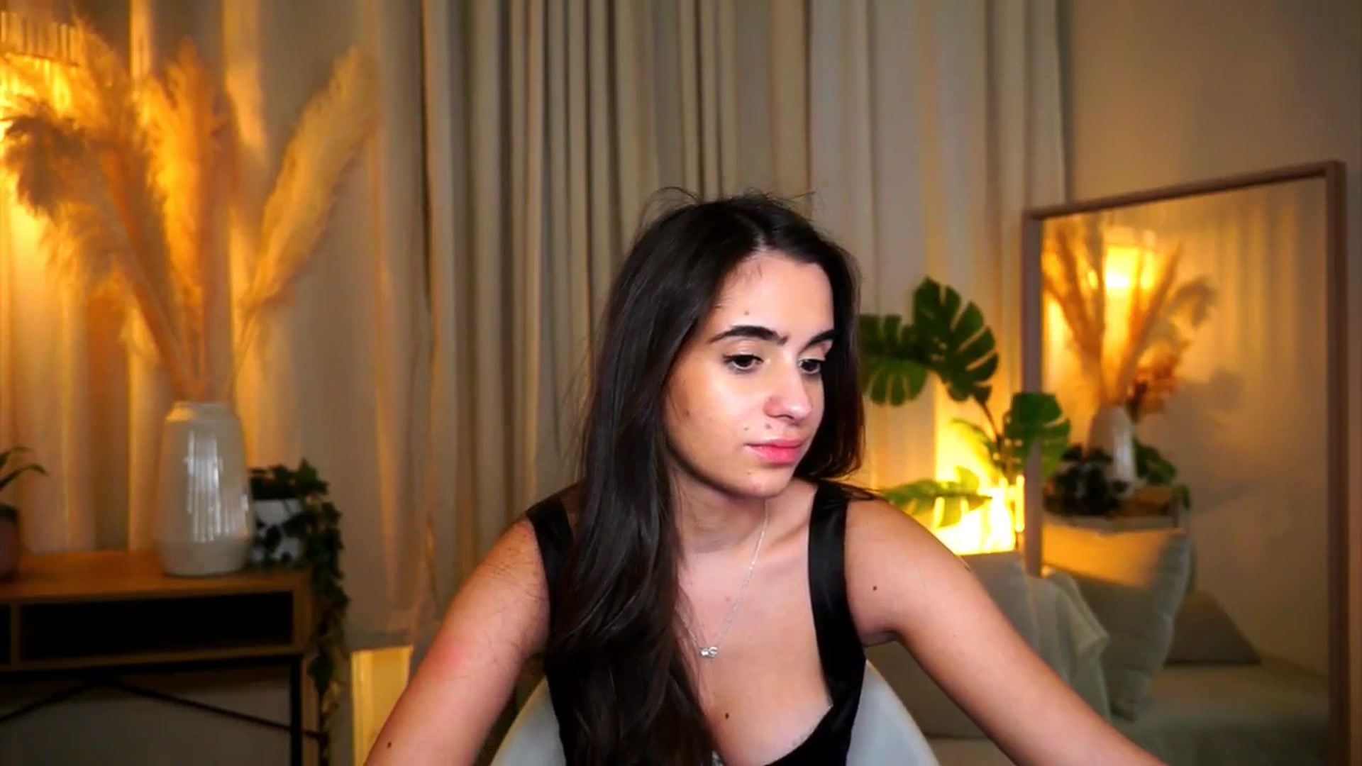 Gallery image thumbnail from milkyway_'s myfreecams stream on, 10/28/2025, 20:14 image 7 of 20