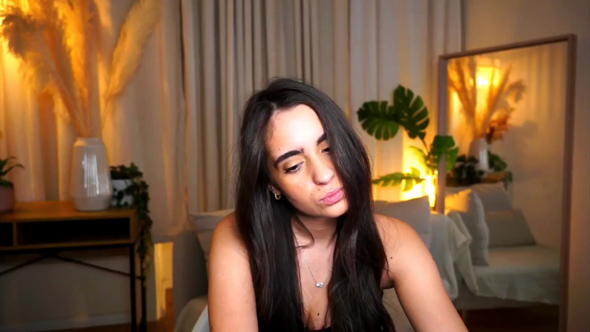 Gallery image thumbnail from milkyway_'s myfreecams stream on, 10/31/2025, 17:39 image 9 of 20