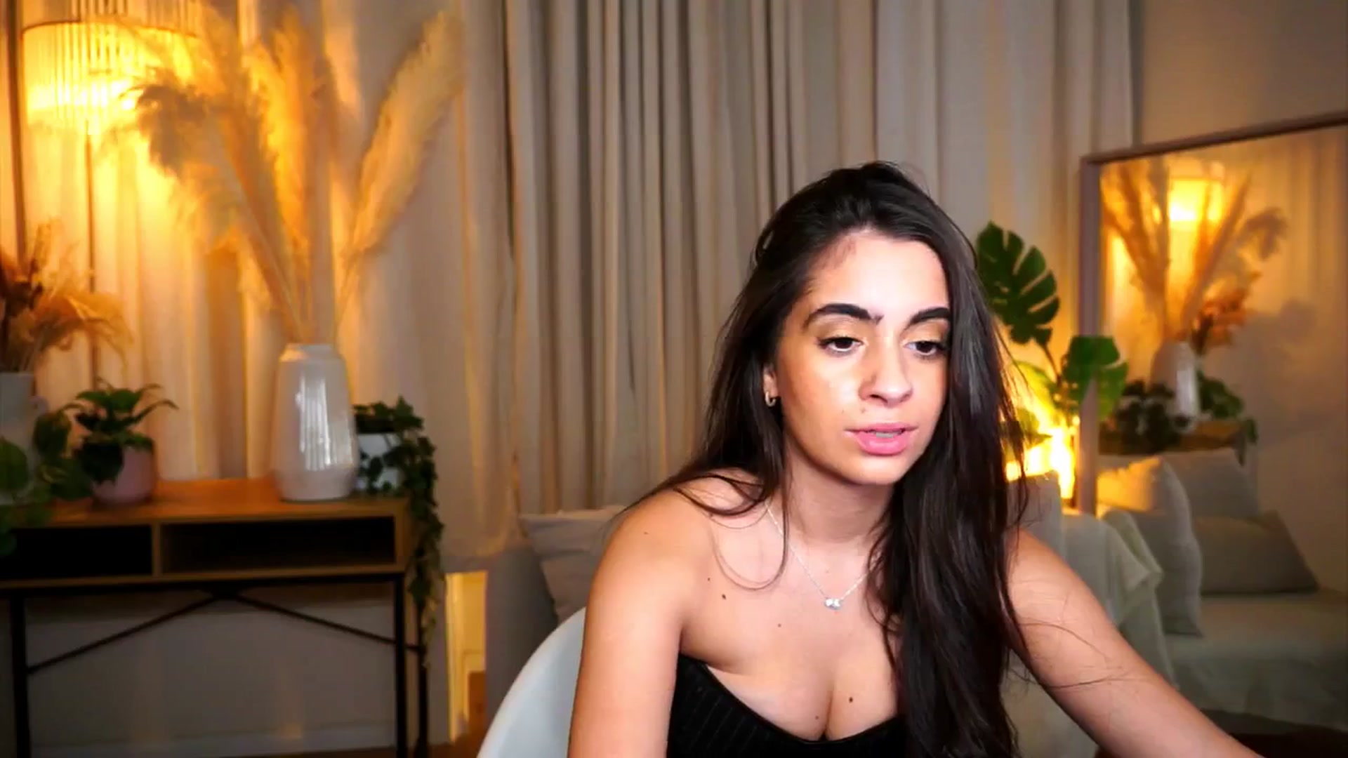 Gallery image thumbnail from milkyway_'s myfreecams stream on, 10/31/2025, 17:39 image 14 of 20