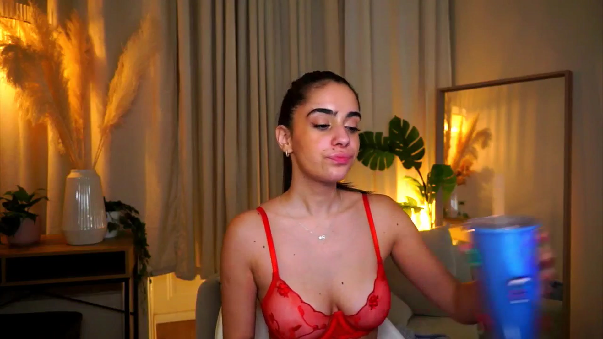 Gallery image thumbnail from milkyway_'s myfreecams stream on, 11/01/2025, 19:39 image 16 of 20