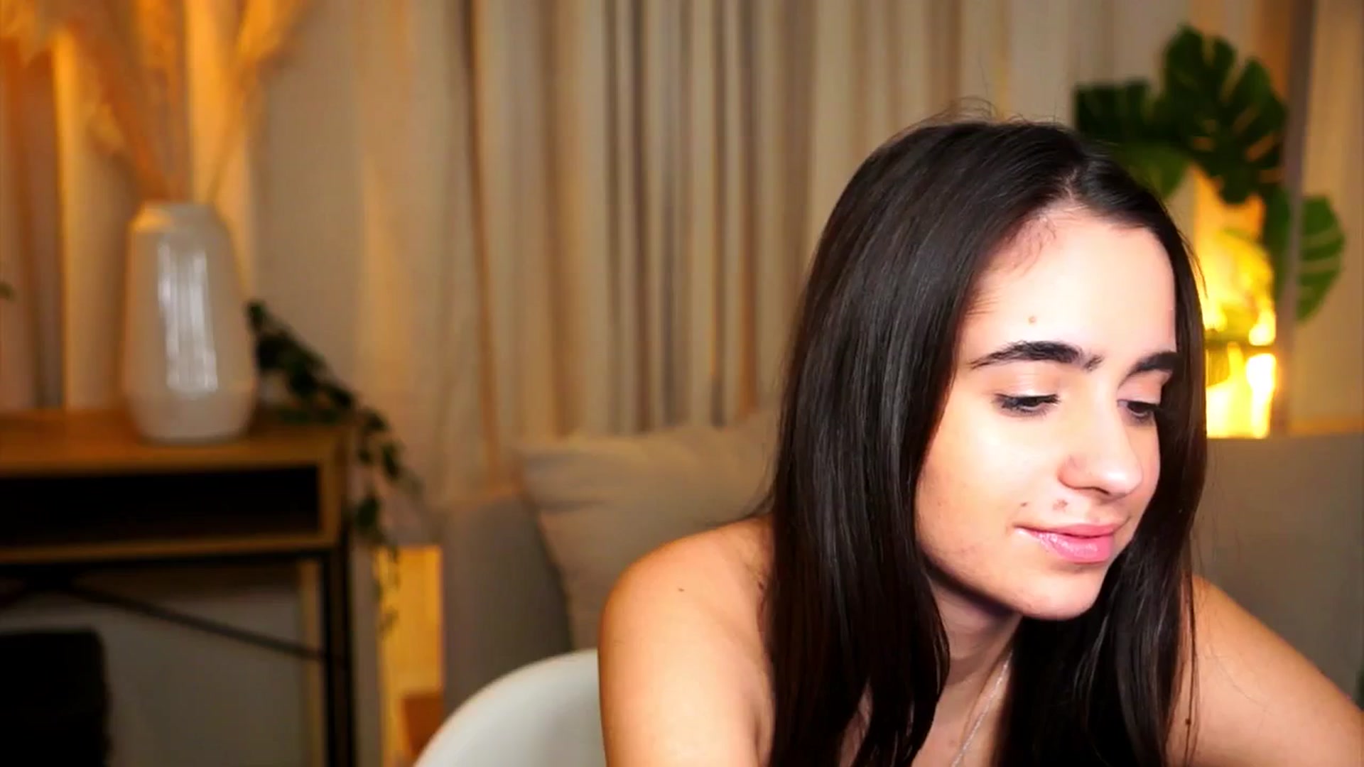 Gallery image thumbnail from milkyway_'s myfreecams stream on, 11/16/2025, 20:46 image 7 of 20