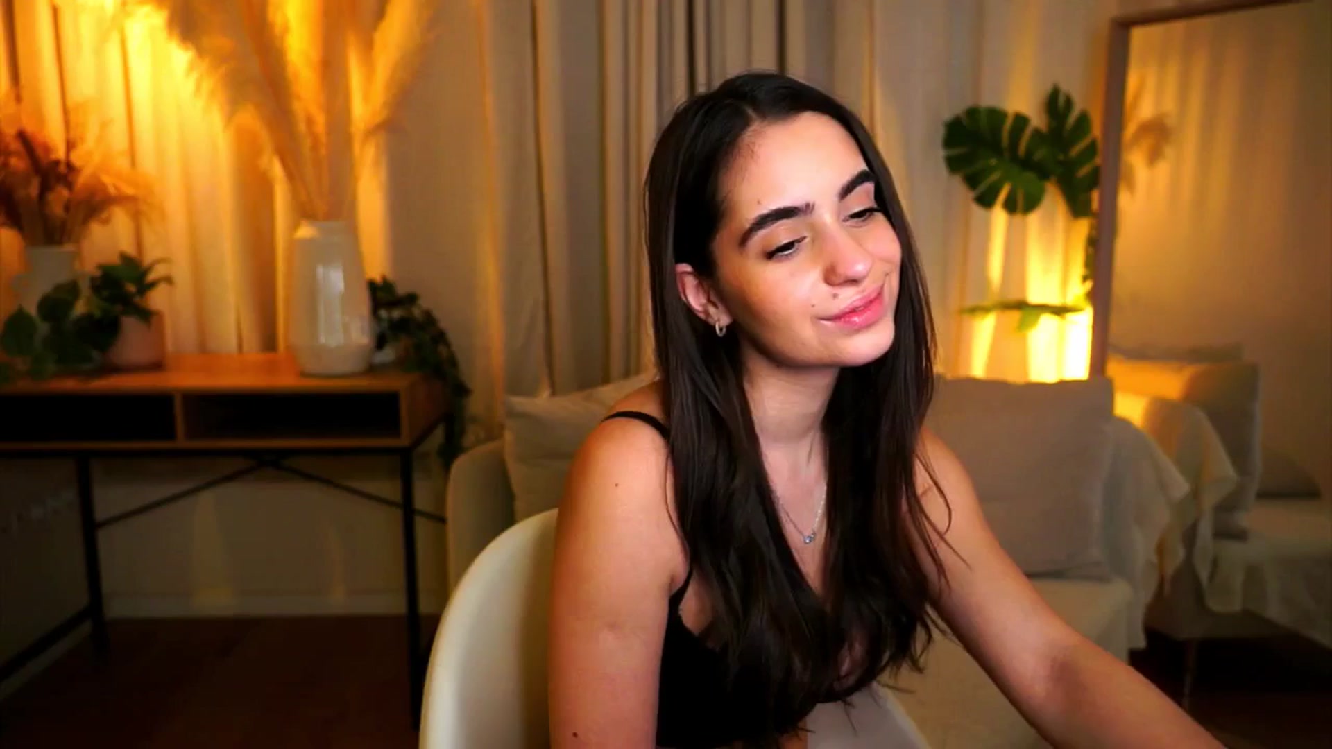 Gallery image thumbnail from milkyway_'s myfreecams stream on, 12/16/2025, 22:45 image 15 of 20