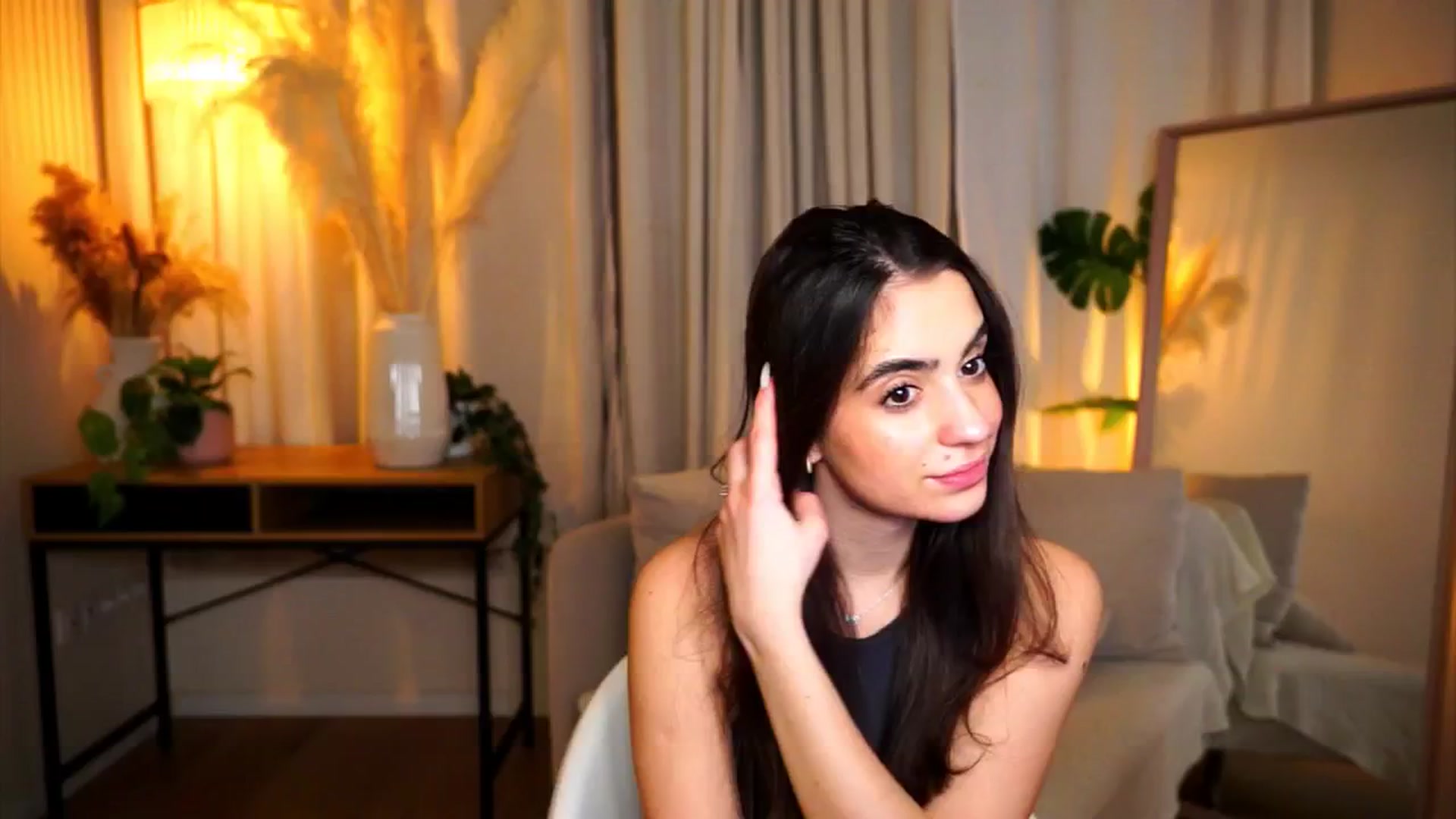 Gallery image thumbnail from milkyway_'s myfreecams stream on, 12/23/2025, 19:49 image 2 of 20