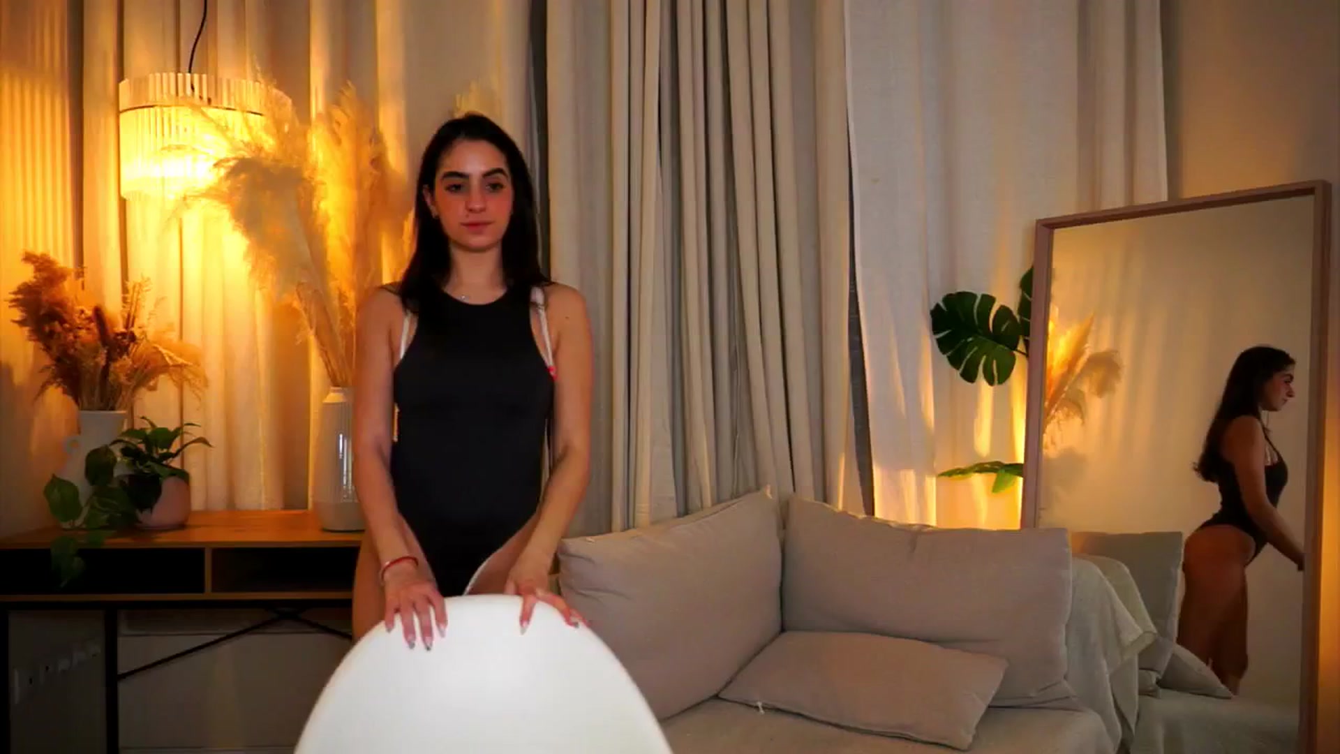 Gallery image thumbnail from milkyway_'s myfreecams stream on, 12/23/2025, 19:49 image 3 of 20