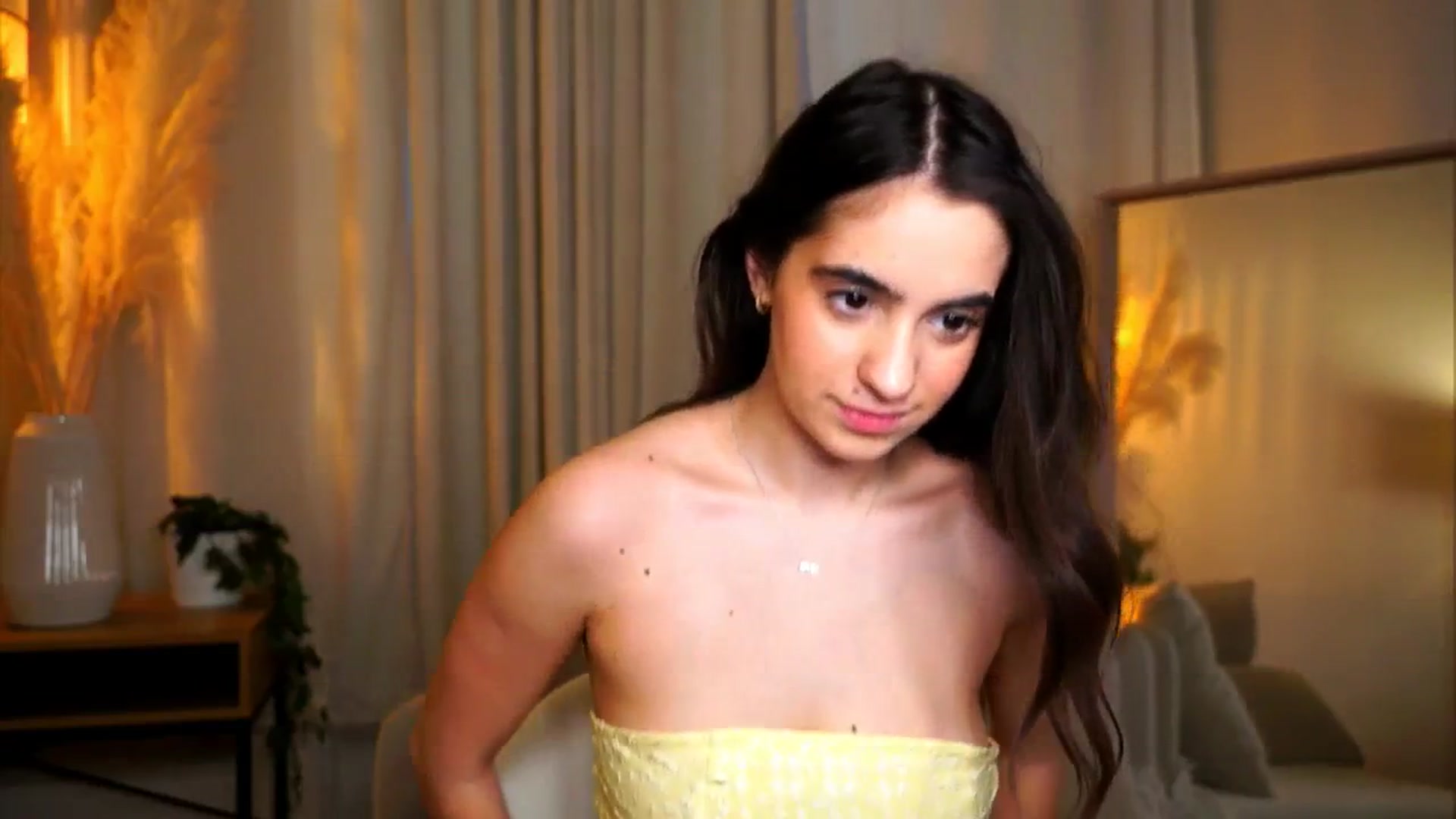 Gallery image thumbnail from milkyway_'s myfreecams stream on, 02/08/2026, 16:18 image 4 of 20
