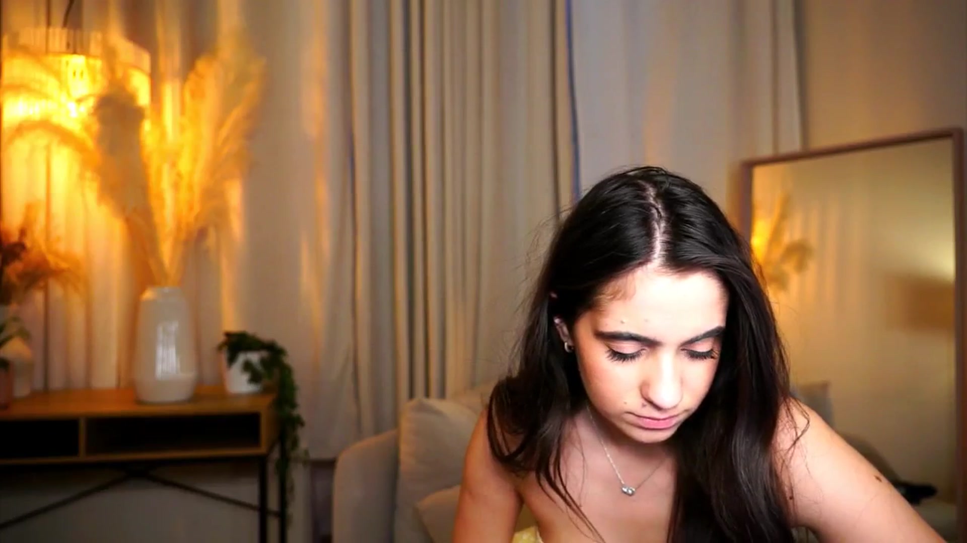 Gallery image thumbnail from milkyway_'s myfreecams stream on, 02/08/2026, 16:18 image 14 of 20