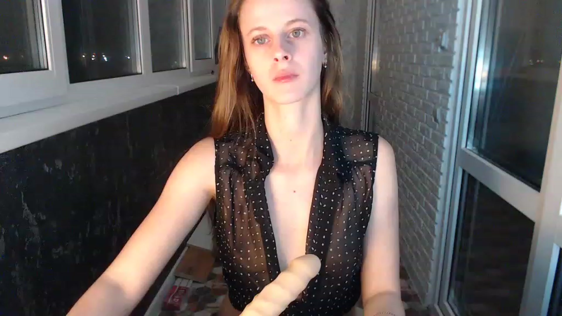 Gallery image thumbnail from mimiMILFal's myfreecams stream on, 11/21/2022, 20:08 image 6 of 20