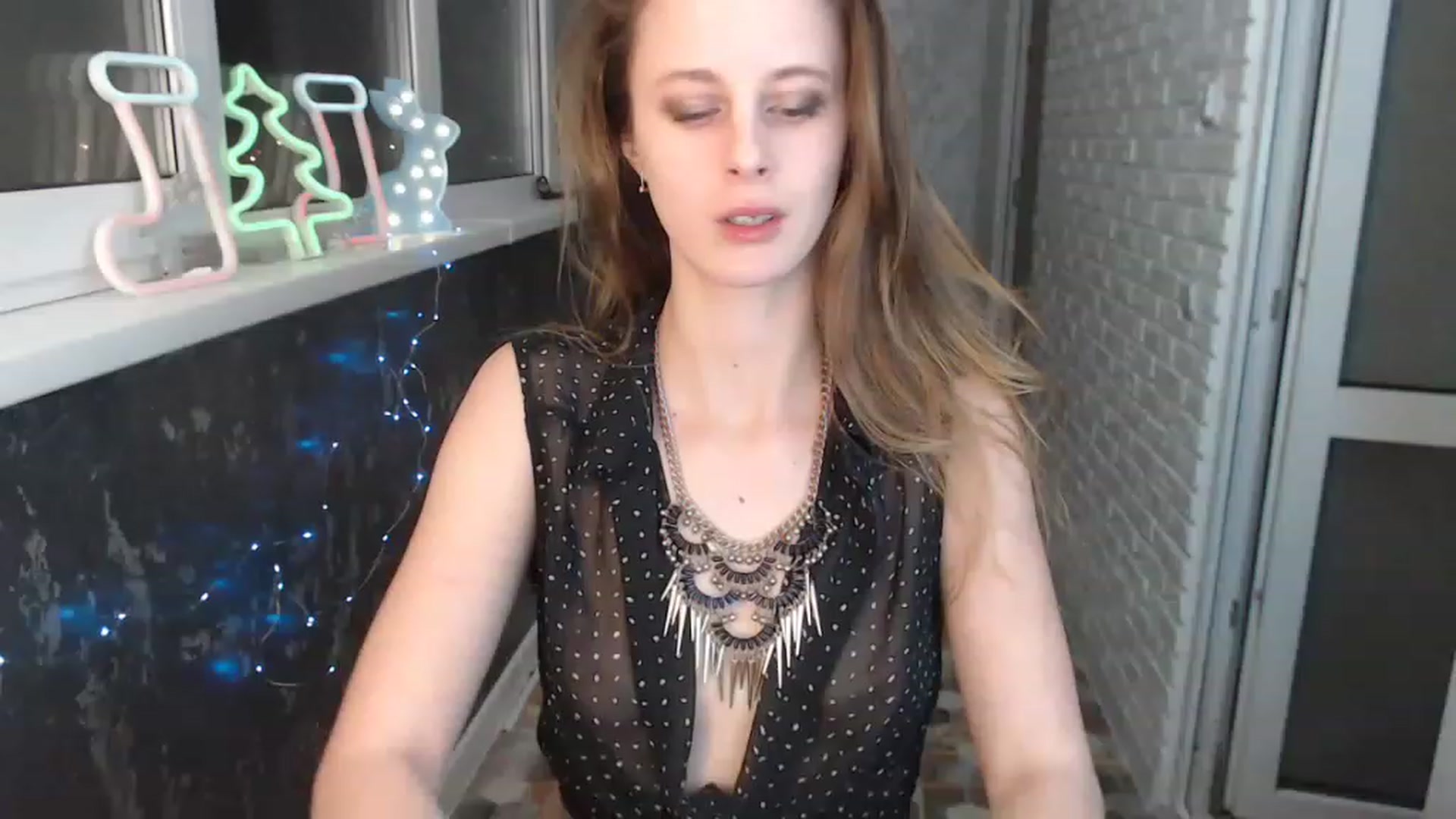 Gallery image thumbnail from mimiMILFal's myfreecams stream on, 12/12/2022, 15:01 image 11 of 20