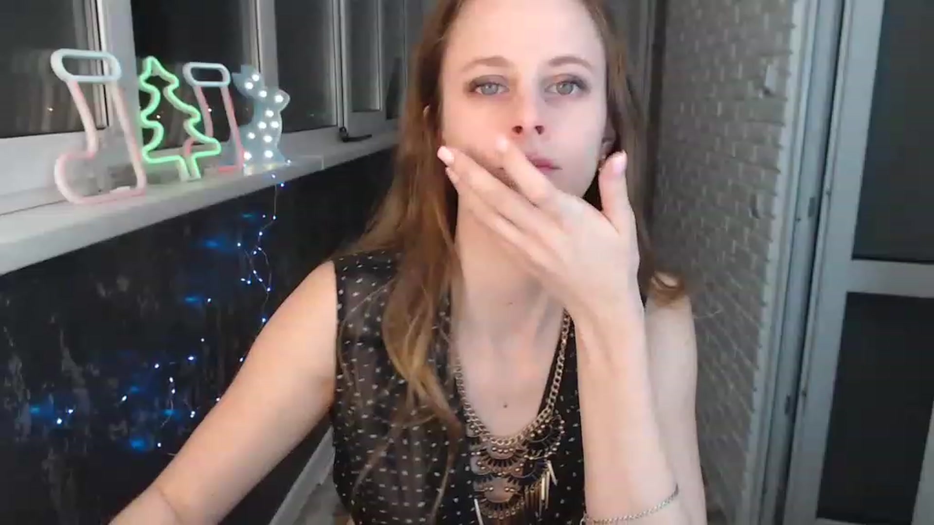 Gallery image thumbnail from mimiMILFal's myfreecams stream on, 12/12/2022, 15:01 image 7 of 20