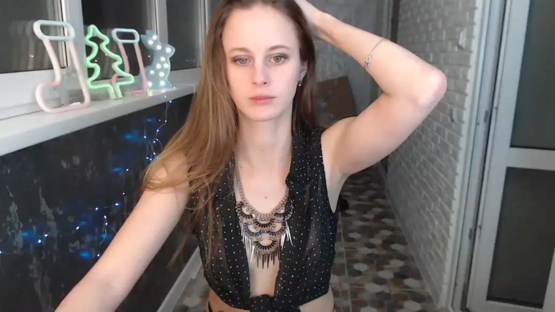 Gallery image thumbnail from mimiMILFal's myfreecams stream on, 12/12/2022, 15:01 image 19 of 20