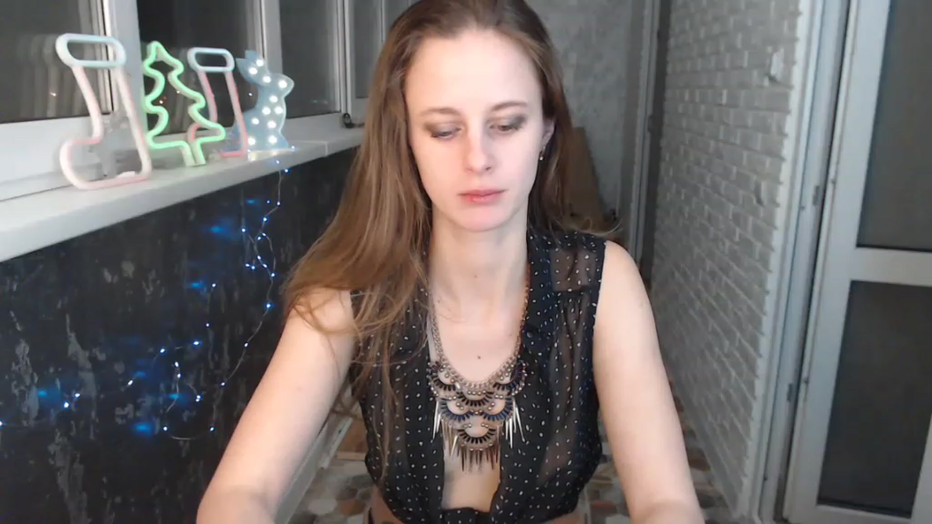 Gallery image thumbnail from mimiMILFal's myfreecams stream on, 12/12/2022, 15:01 image 17 of 20