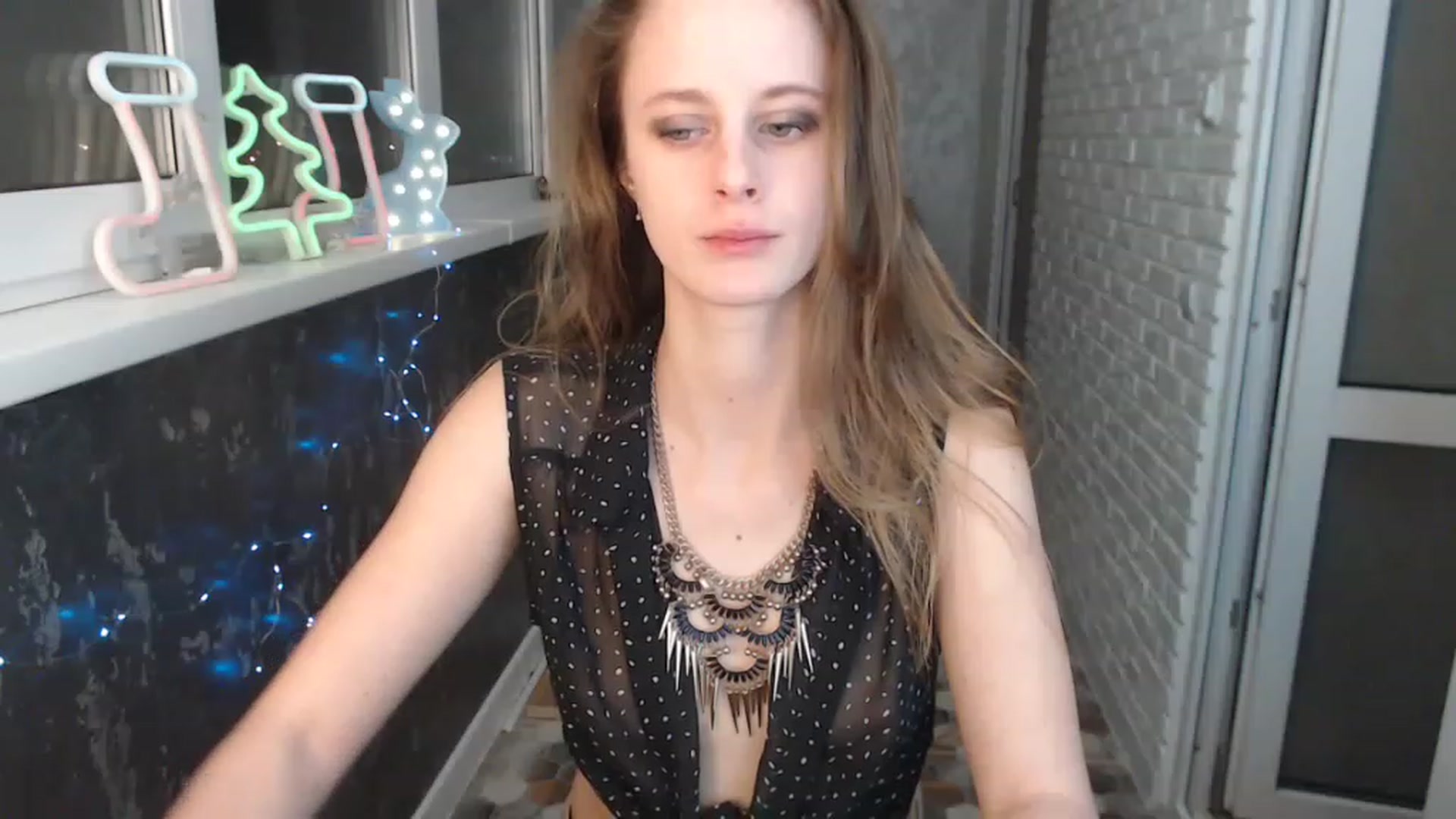 Gallery image thumbnail from mimiMILFal's myfreecams stream on, 12/12/2022, 15:01 image 12 of 20