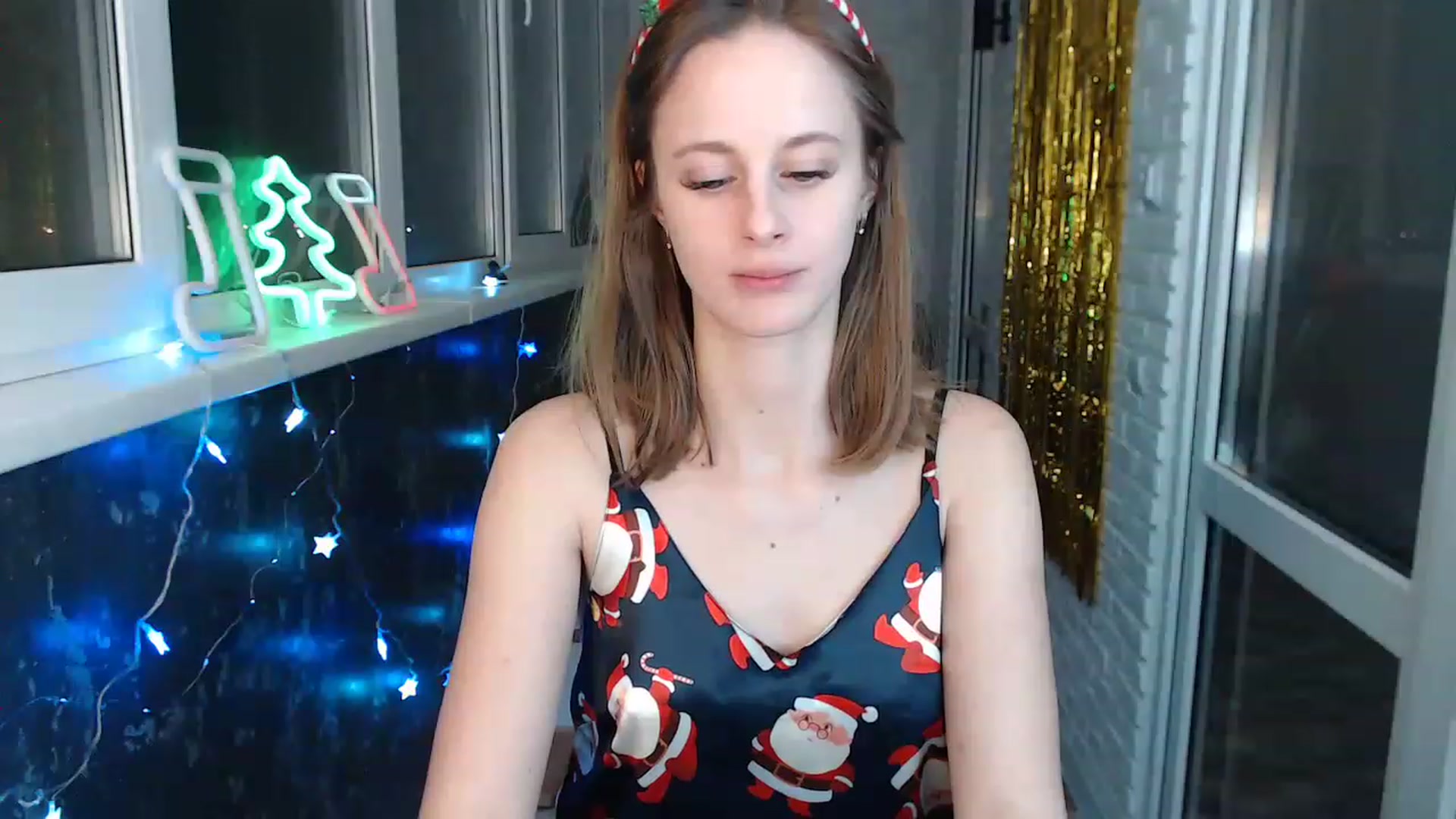 Gallery image thumbnail from mimiMILFal's myfreecams stream on, 12/24/2022, 21:29 image 20 of 20