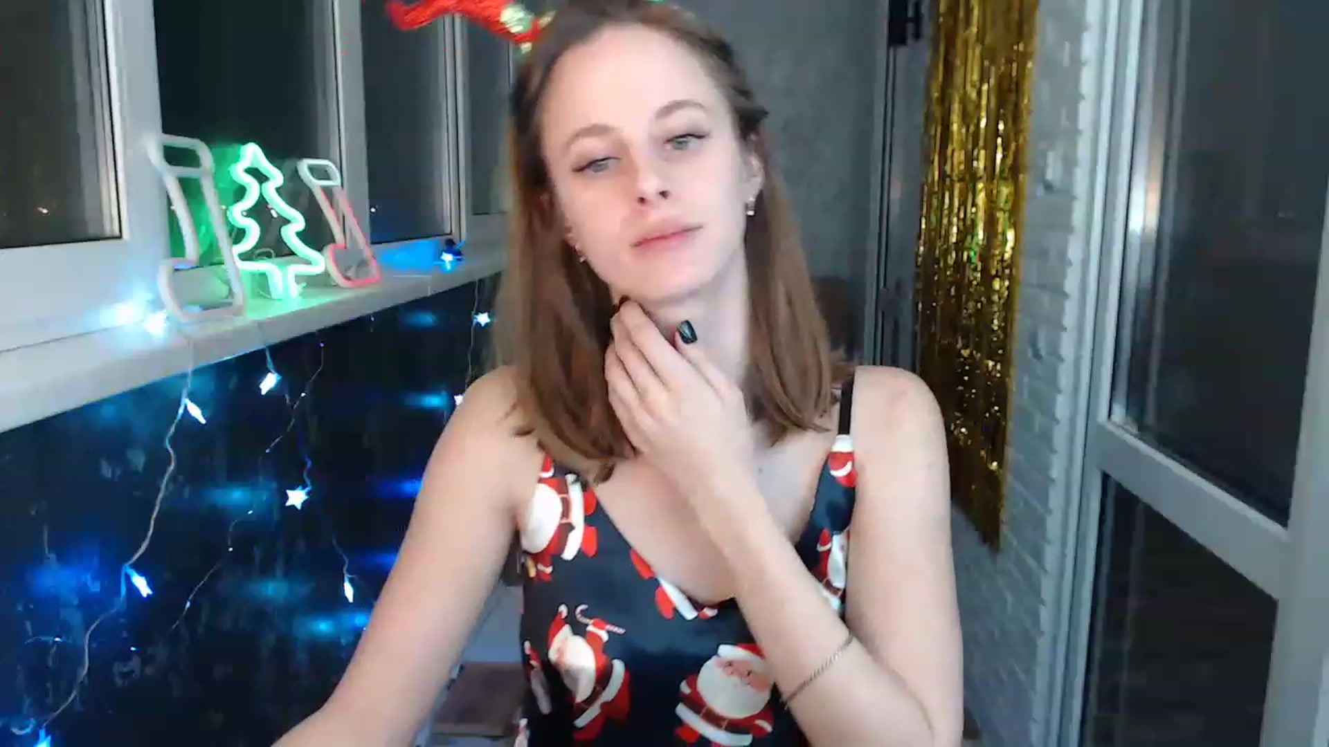 Gallery image thumbnail from mimiMILFal's myfreecams stream on, 12/24/2022, 21:29 image 7 of 20