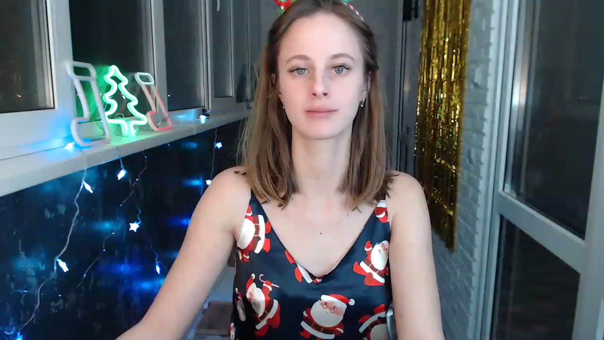 Gallery image thumbnail from mimiMILFal's myfreecams stream on, 12/24/2022, 21:29 image 3 of 20