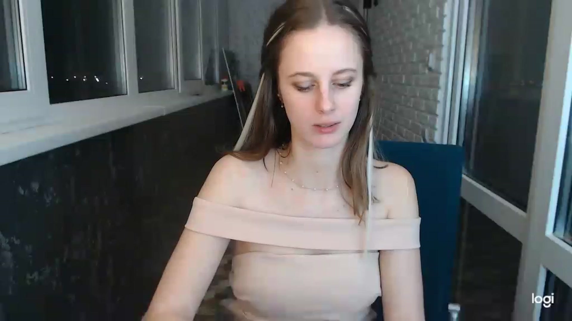 Gallery image thumbnail from mimiMILFal's myfreecams stream on, 03/09/2023, 20:42 image 5 of 20