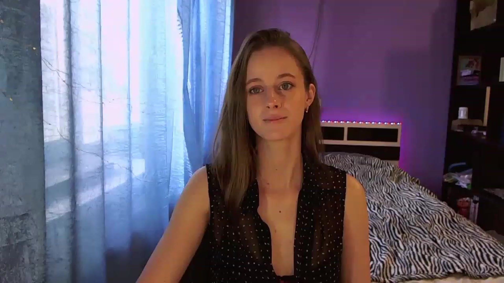 Gallery image thumbnail from mimiMILFal's myfreecams stream on, 05/15/2023, 09:04 image 3 of 20