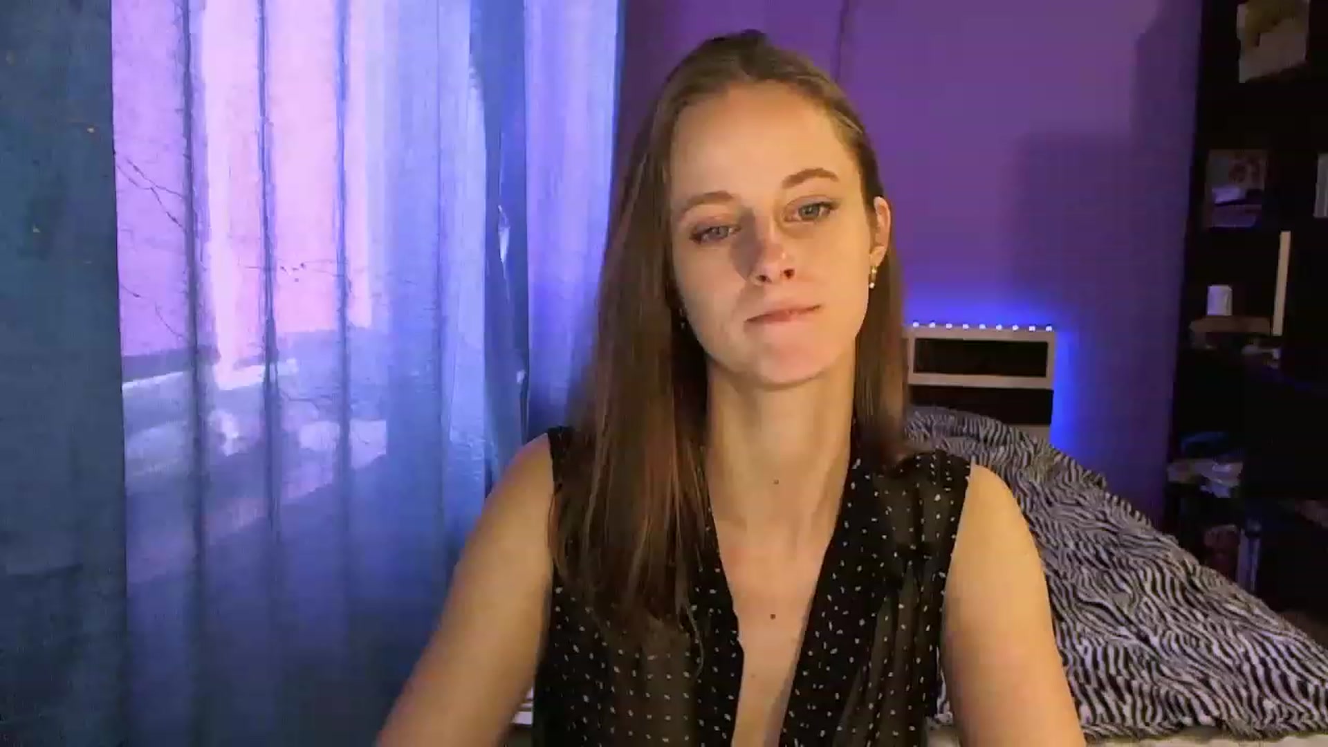 Gallery image thumbnail from mimiMILFal's myfreecams stream on, 05/15/2023, 10:30 image 10 of 20