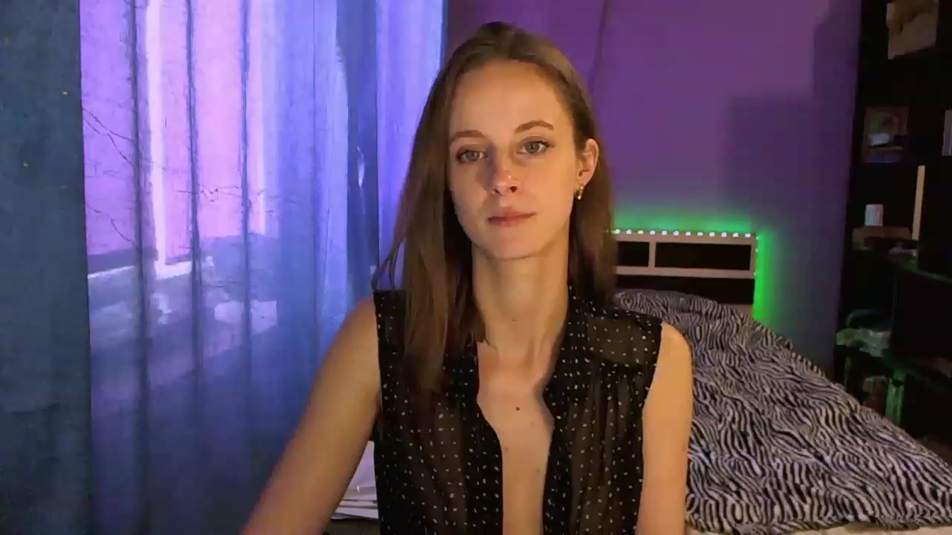 Gallery image thumbnail from mimiMILFal's myfreecams stream on, 05/15/2023, 10:30 image 17 of 20