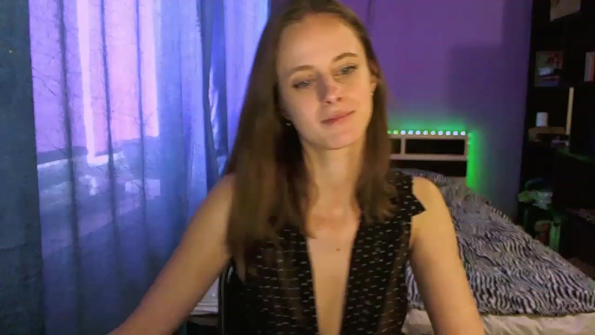 Gallery image thumbnail from mimiMILFal's myfreecams stream on, 05/15/2023, 12:41 image 1 of 20