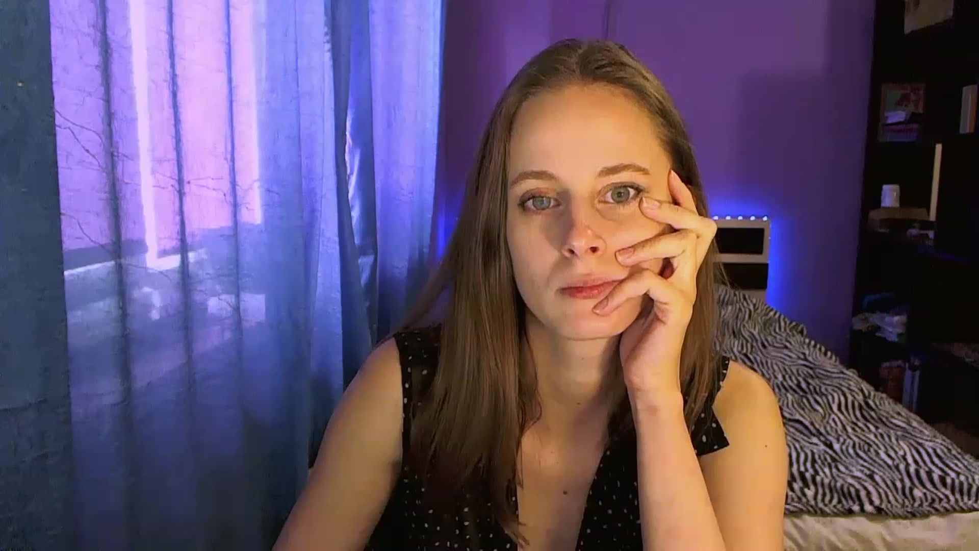 Gallery image thumbnail from mimiMILFal's myfreecams stream on, 05/15/2023, 12:41 image 3 of 20