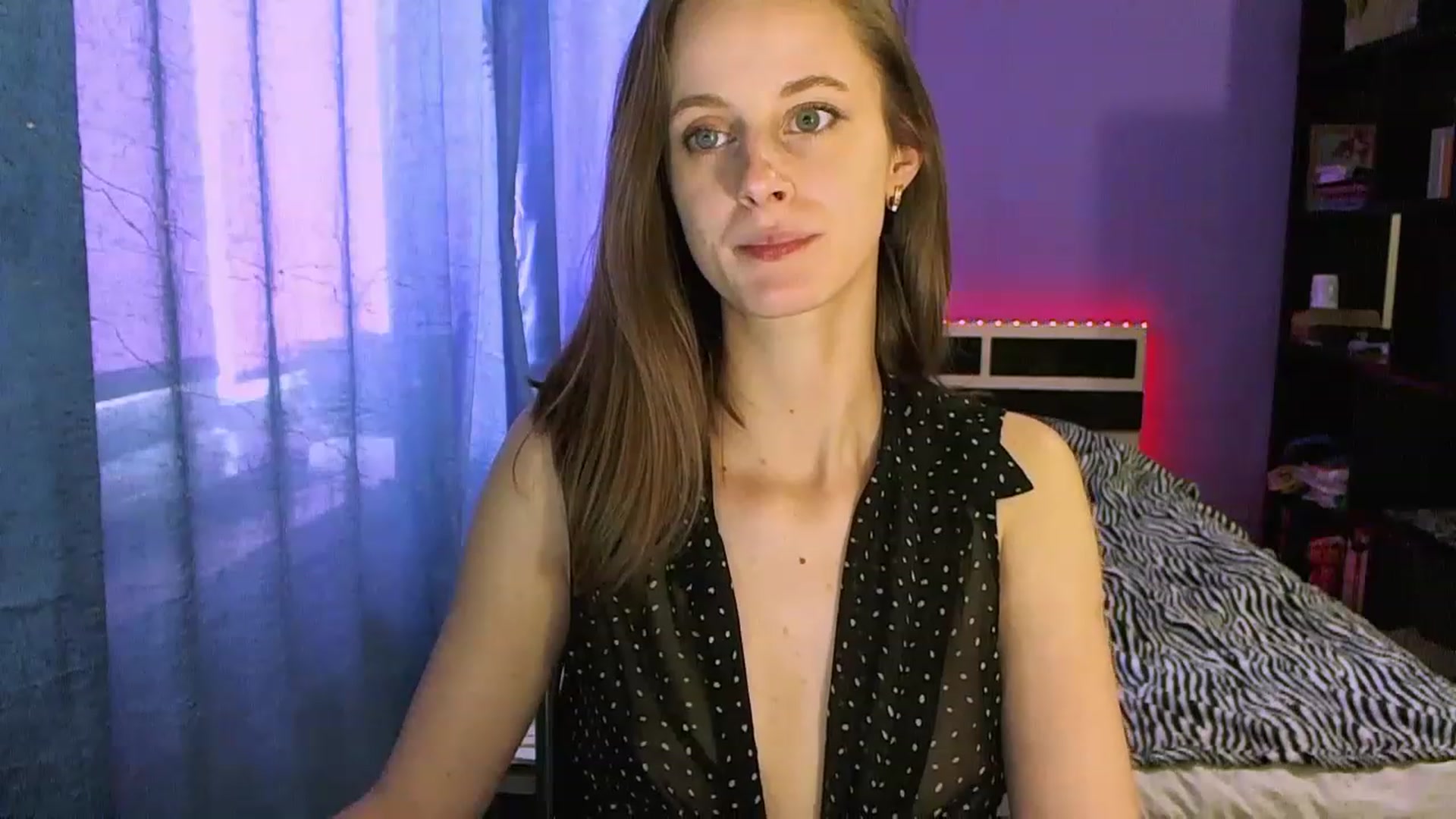 Gallery image thumbnail from mimiMILFal's myfreecams stream on, 05/15/2023, 12:41 image 9 of 20
