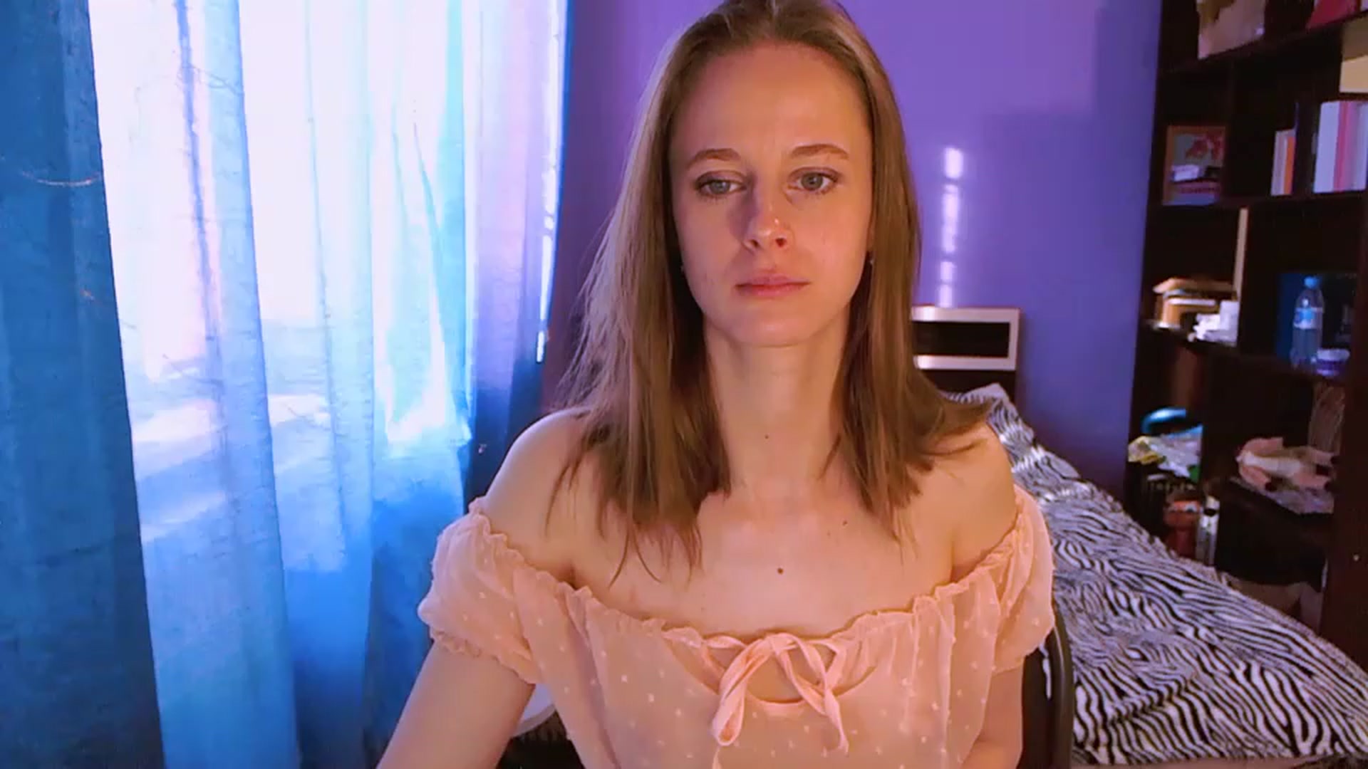 Gallery image thumbnail from mimiMILFal's myfreecams stream on, 05/22/2023, 14:25 image 19 of 20