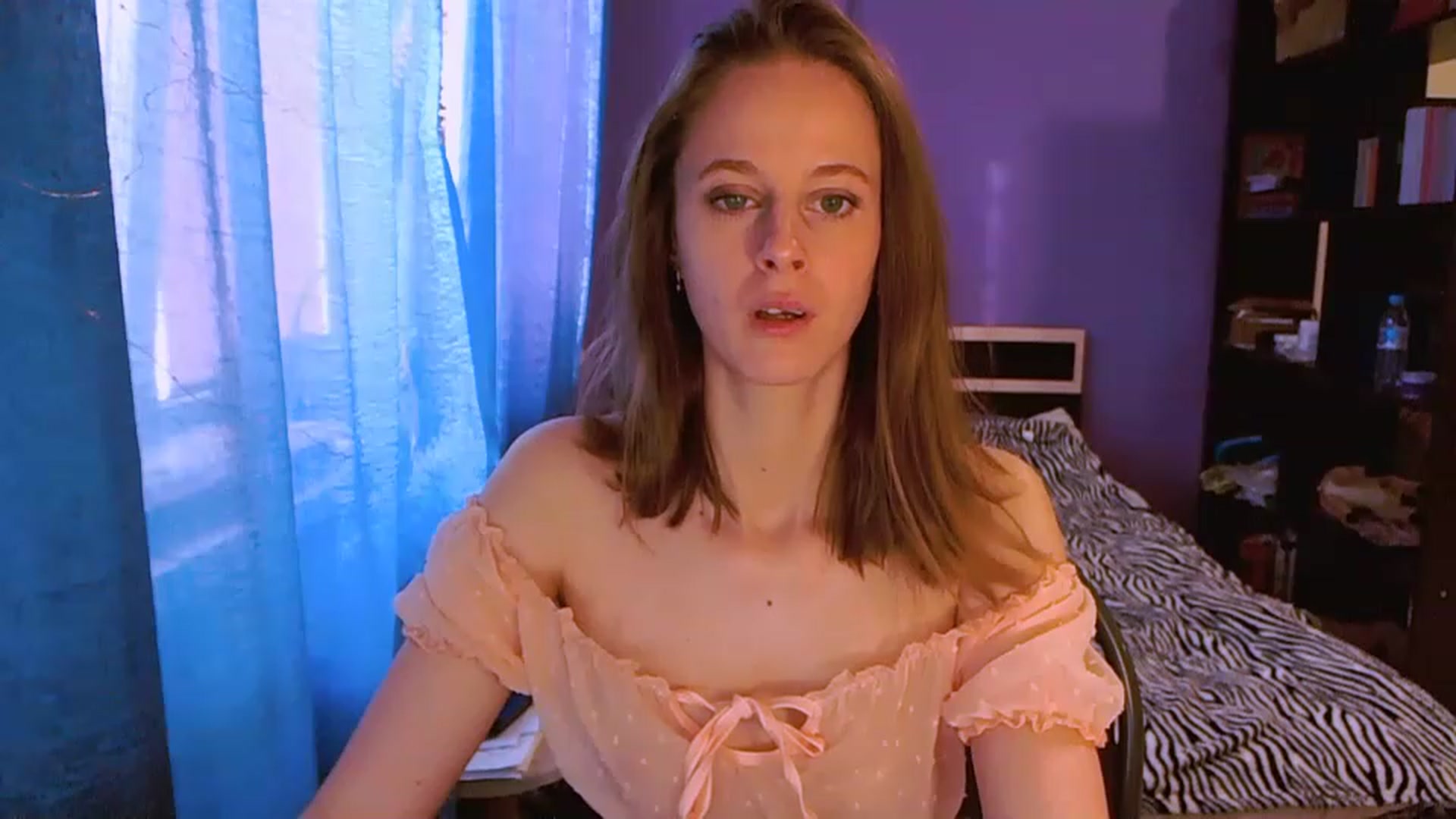 Gallery image thumbnail from mimiMILFal's myfreecams stream on, 05/22/2023, 14:25 image 11 of 20
