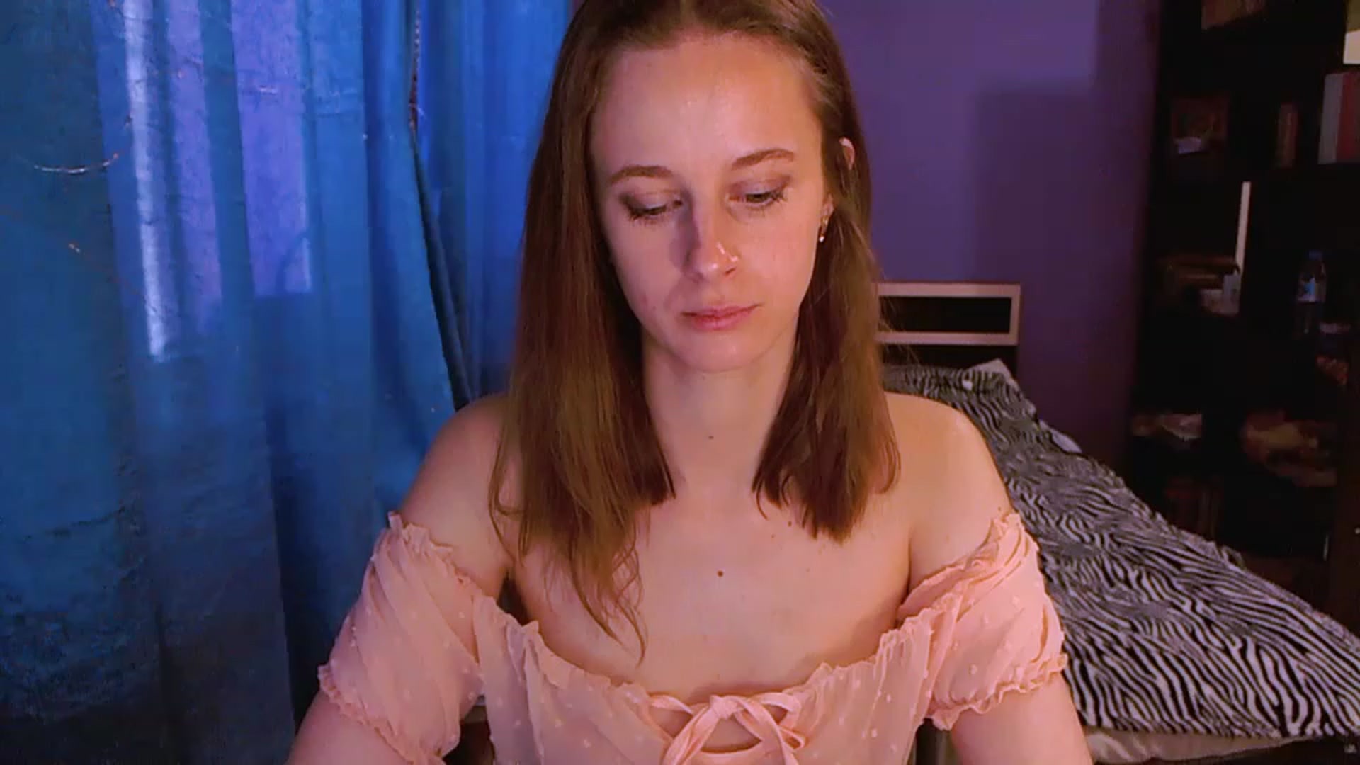 Gallery image thumbnail from mimiMILFal's myfreecams stream on, 05/22/2023, 15:16 image 11 of 20