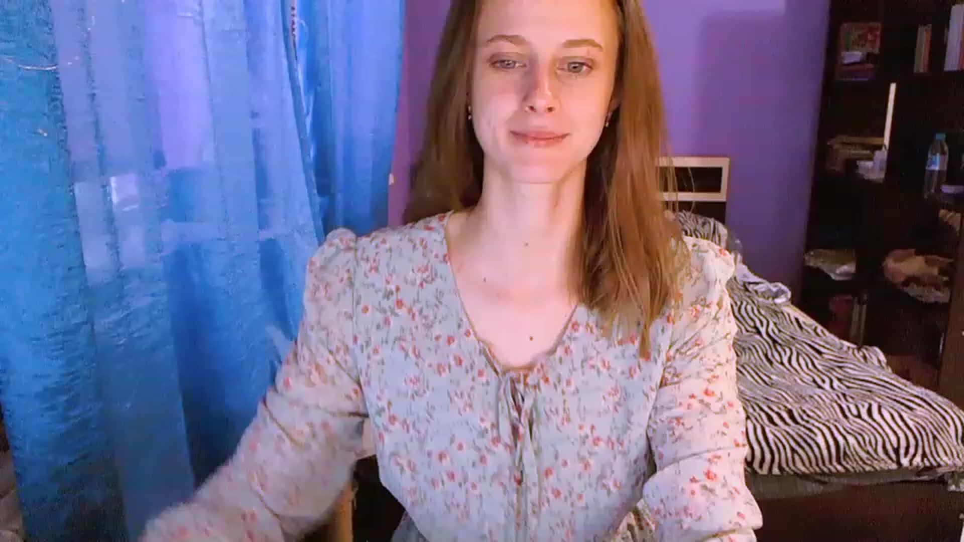 Gallery image thumbnail from mimiMILFal's myfreecams stream on, 05/23/2023, 15:00 image 16 of 20