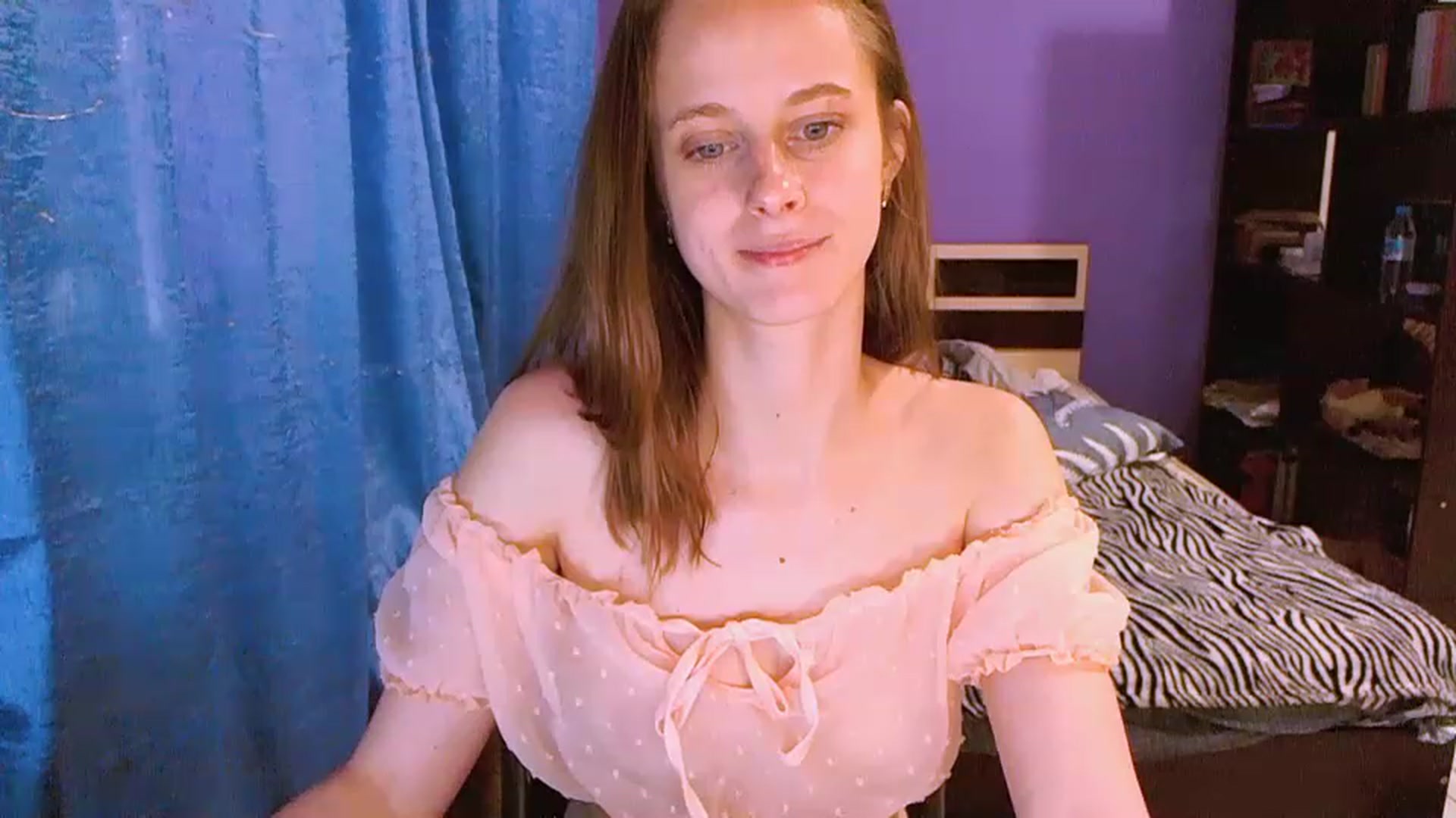 Gallery image thumbnail from mimiMILFal's myfreecams stream on, 05/23/2023, 15:45 image 18 of 20