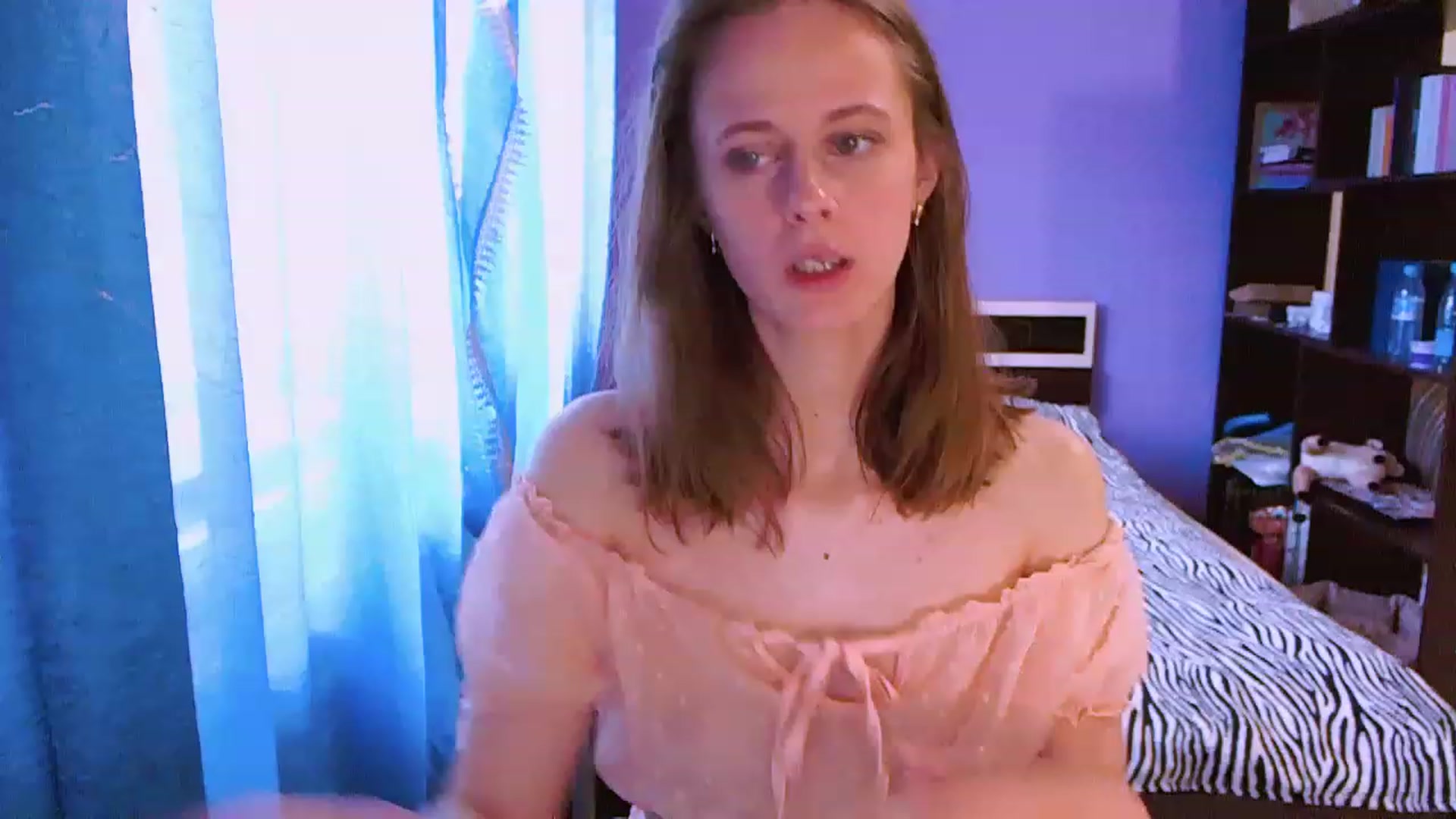Gallery image thumbnail from mimiMILFal's myfreecams stream on, 05/30/2023, 11:59 image 8 of 20