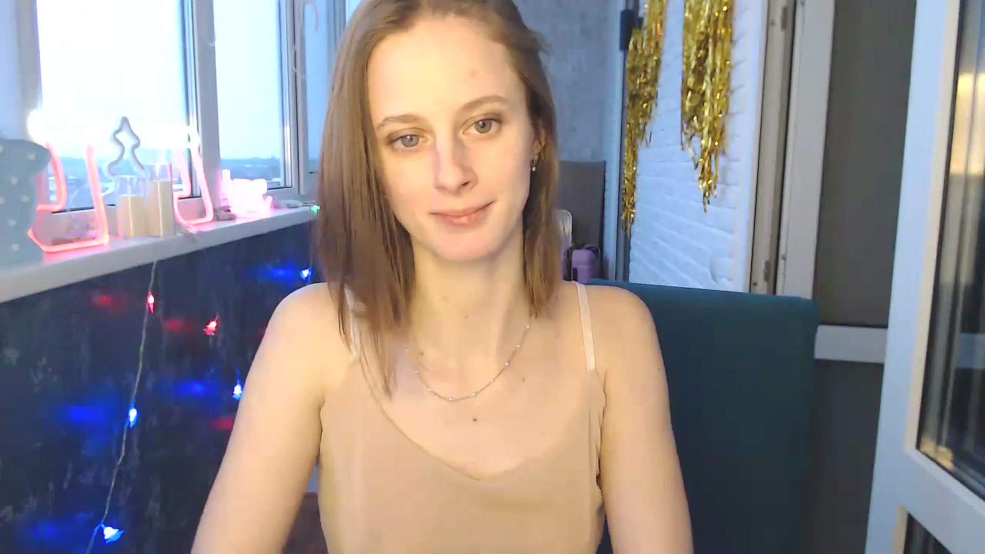 Gallery image thumbnail from mimiMILFal's myfreecams stream on, 12/07/2023, 13:18 image 10 of 20