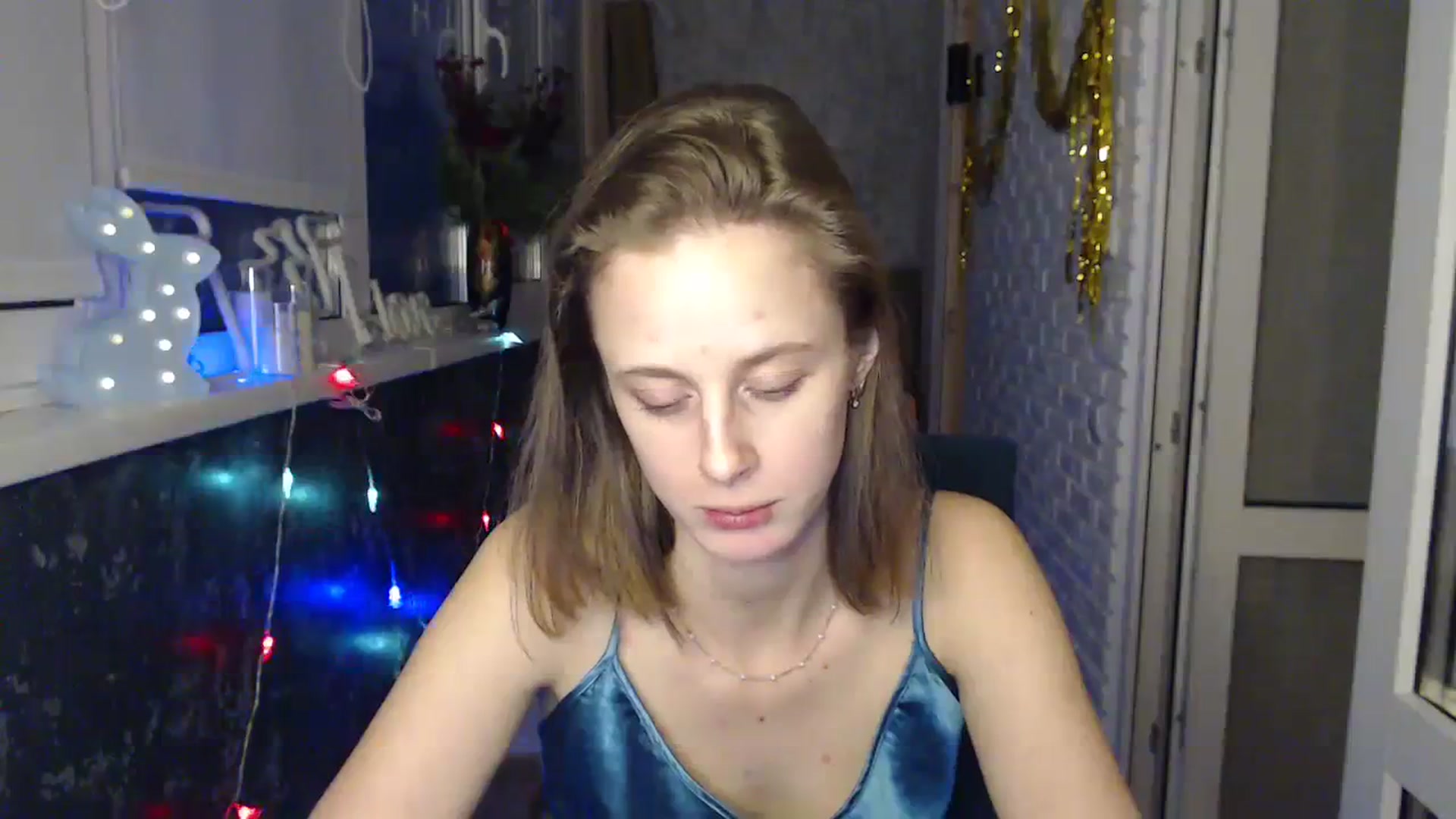 Gallery image thumbnail from mimiMILFal's myfreecams stream on, 12/22/2023, 13:35 image 14 of 20