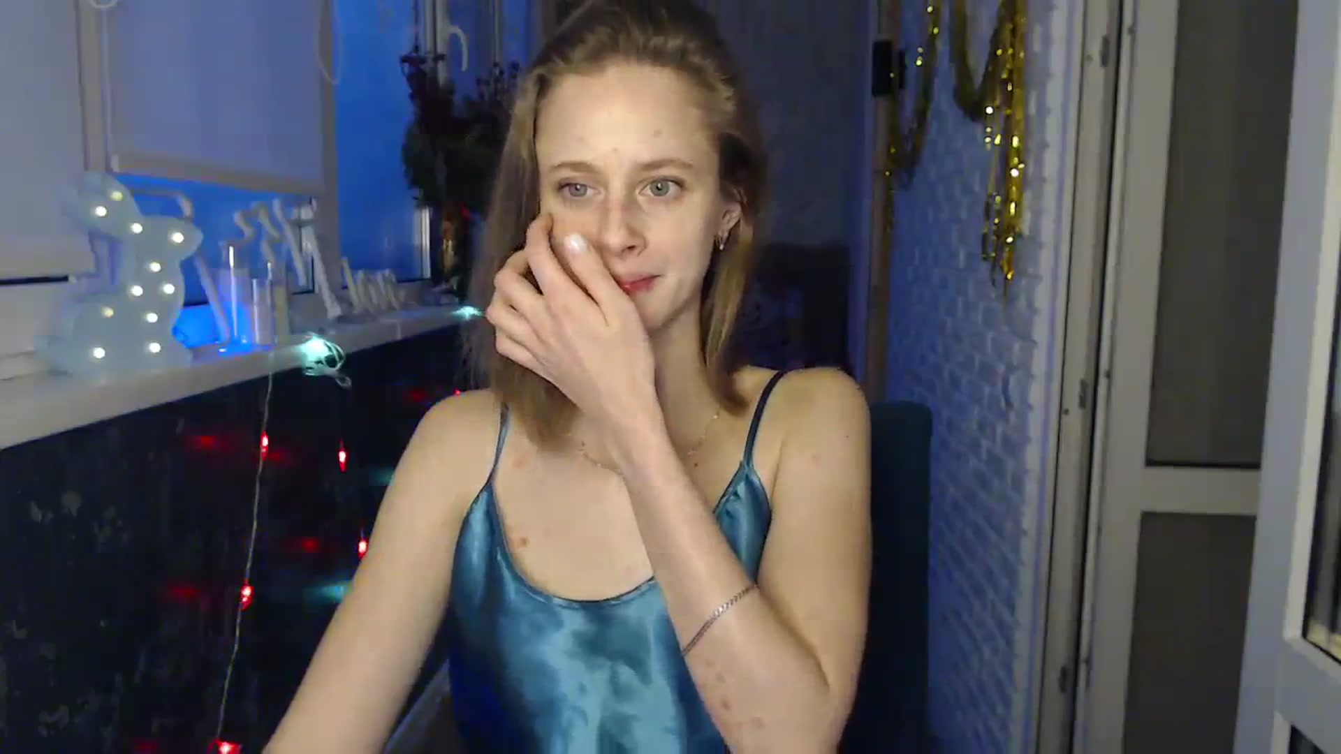 Gallery image thumbnail from mimiMILFal's myfreecams stream on, 12/22/2023, 13:35 image 3 of 20