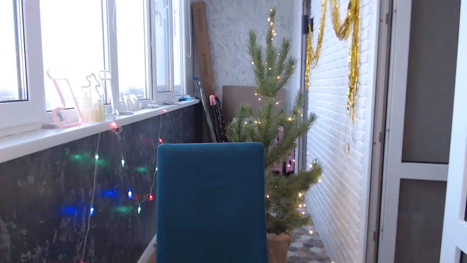 Gallery image thumbnail from mimiMILFal's myfreecams stream on, 12/26/2023, 12:31 image 4 of 20