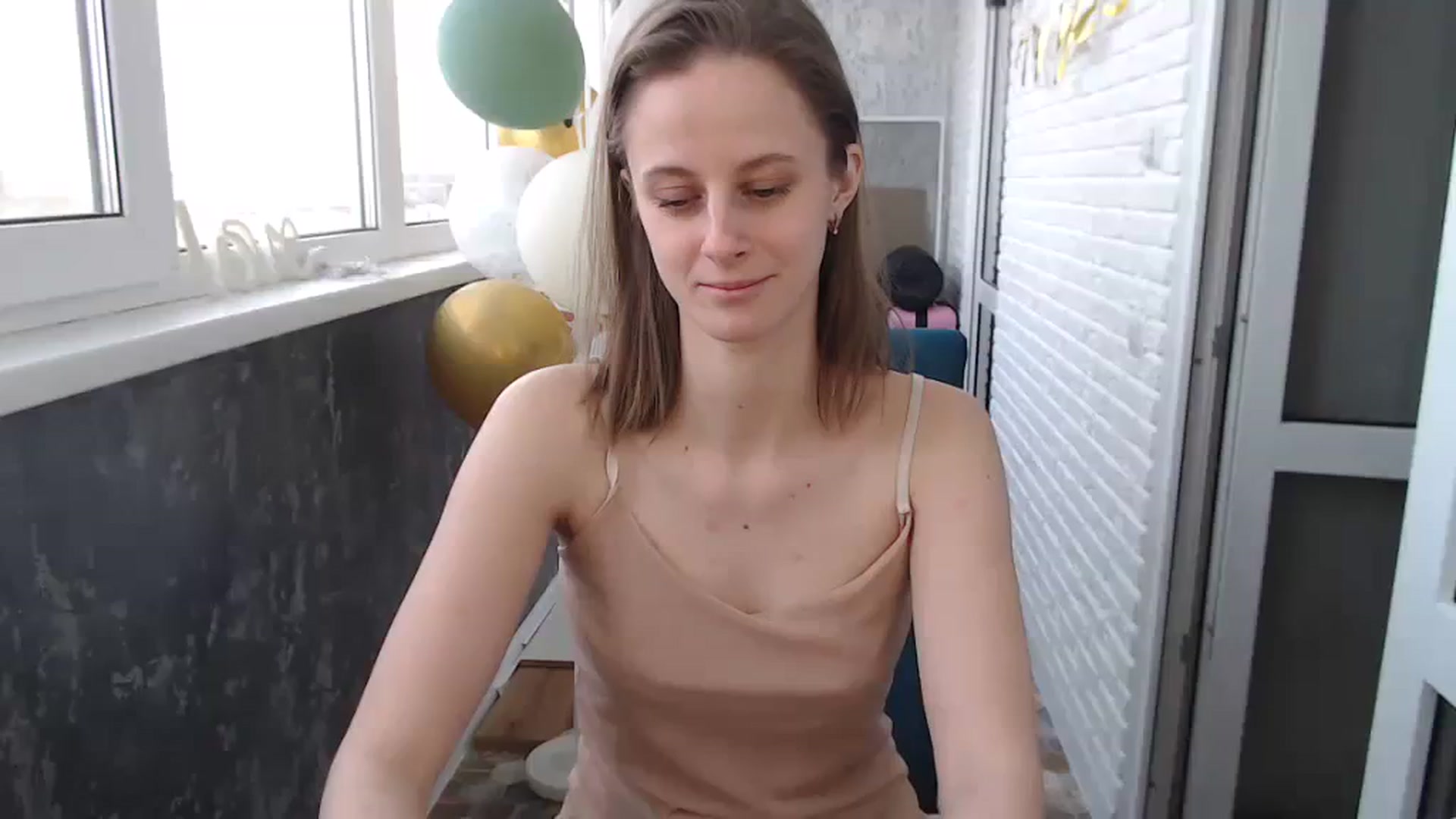 Gallery image thumbnail from mimiMILFal's myfreecams stream on, 02/16/2024, 12:58 image 11 of 20