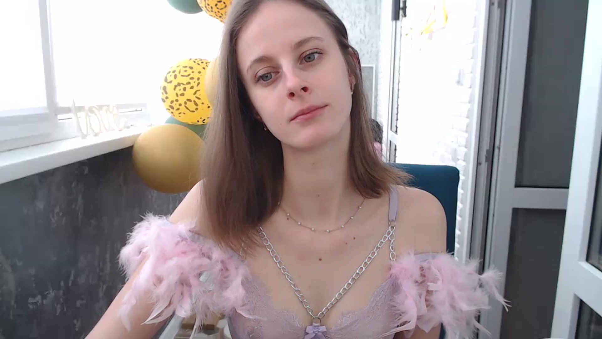 Gallery image thumbnail from mimiMILFal's myfreecams stream on, 02/19/2024, 13:40 image 2 of 20