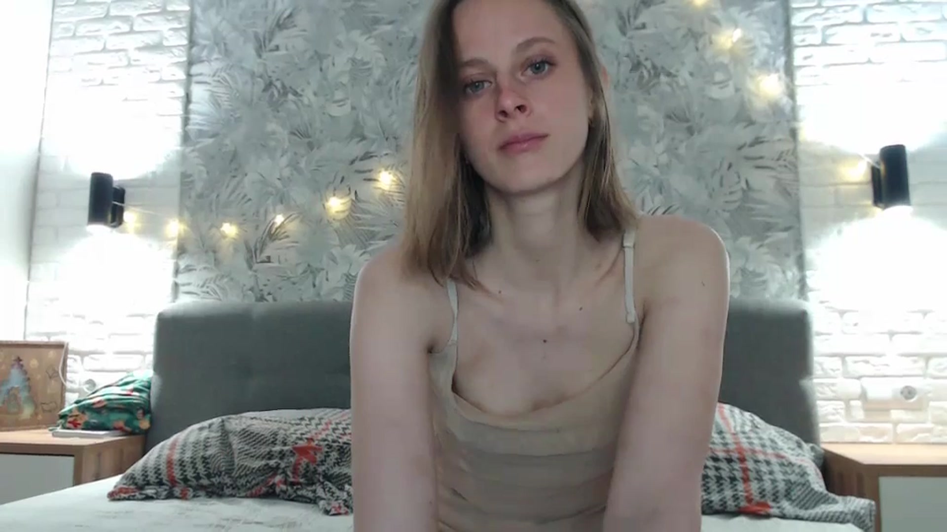 Gallery image thumbnail from mimiMILFal's myfreecams stream on, 05/14/2024, 15:32 image 10 of 20