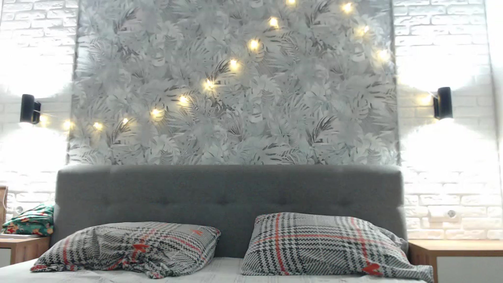 Gallery image thumbnail from mimiMILFal's myfreecams stream on, 05/14/2024, 15:32 image 19 of 20