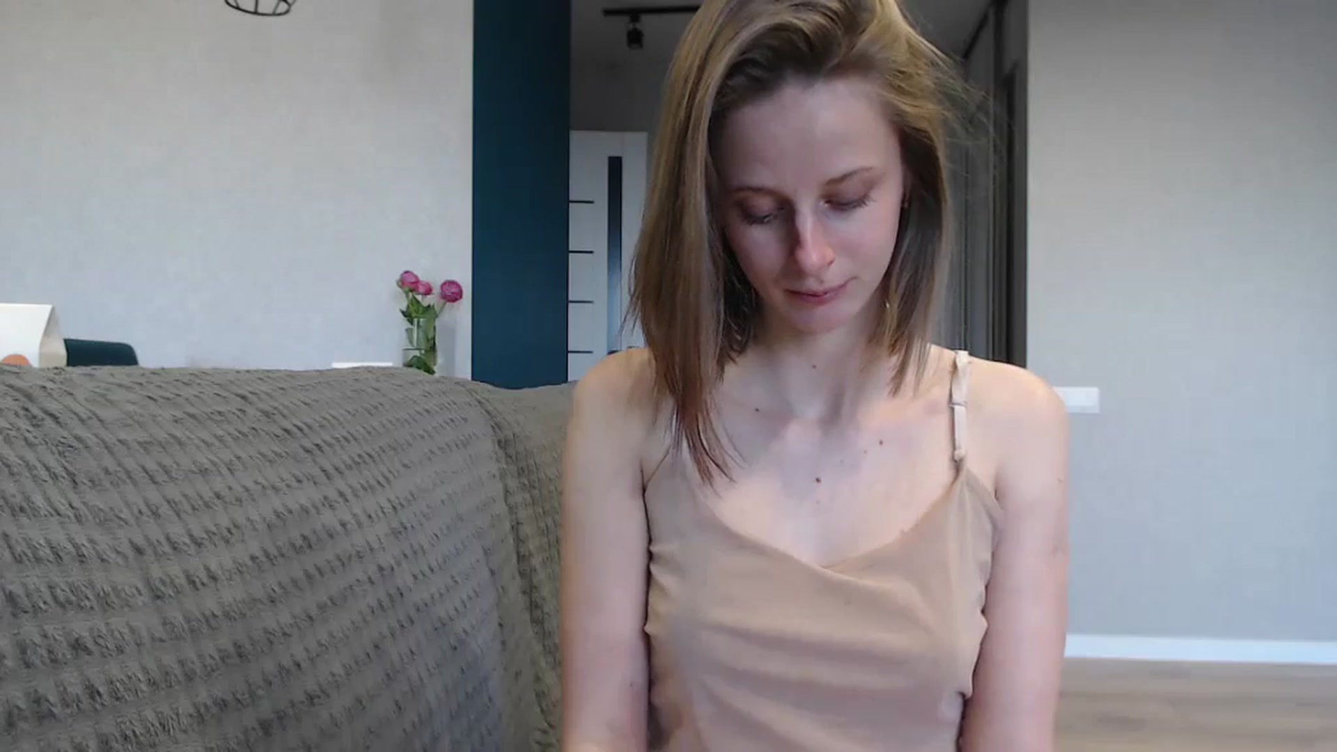 Gallery image thumbnail from mimiMILFal's myfreecams stream on, 05/17/2024, 15:10 image 11 of 20