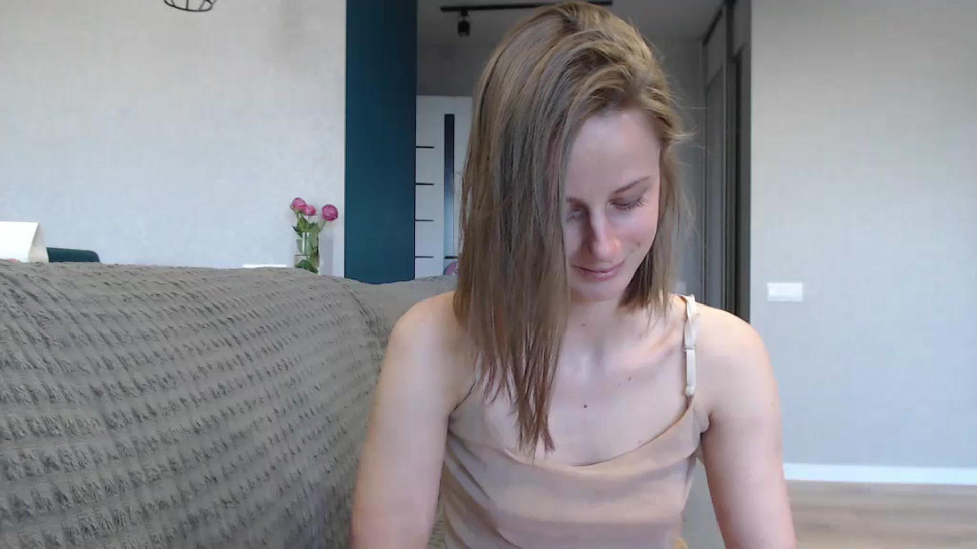 Gallery image thumbnail from mimiMILFal's myfreecams stream on, 05/17/2024, 15:10 image 13 of 20