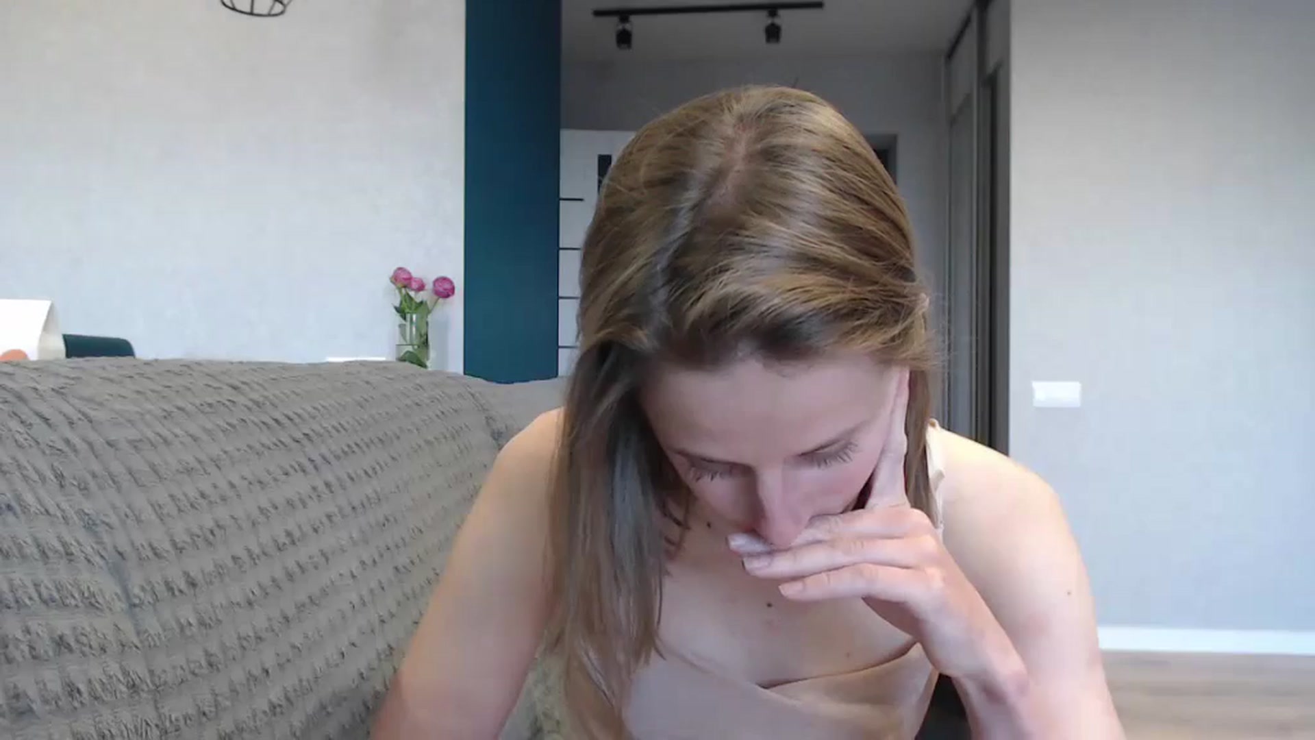 Gallery image thumbnail from mimiMILFal's myfreecams stream on, 05/17/2024, 15:10 image 17 of 20