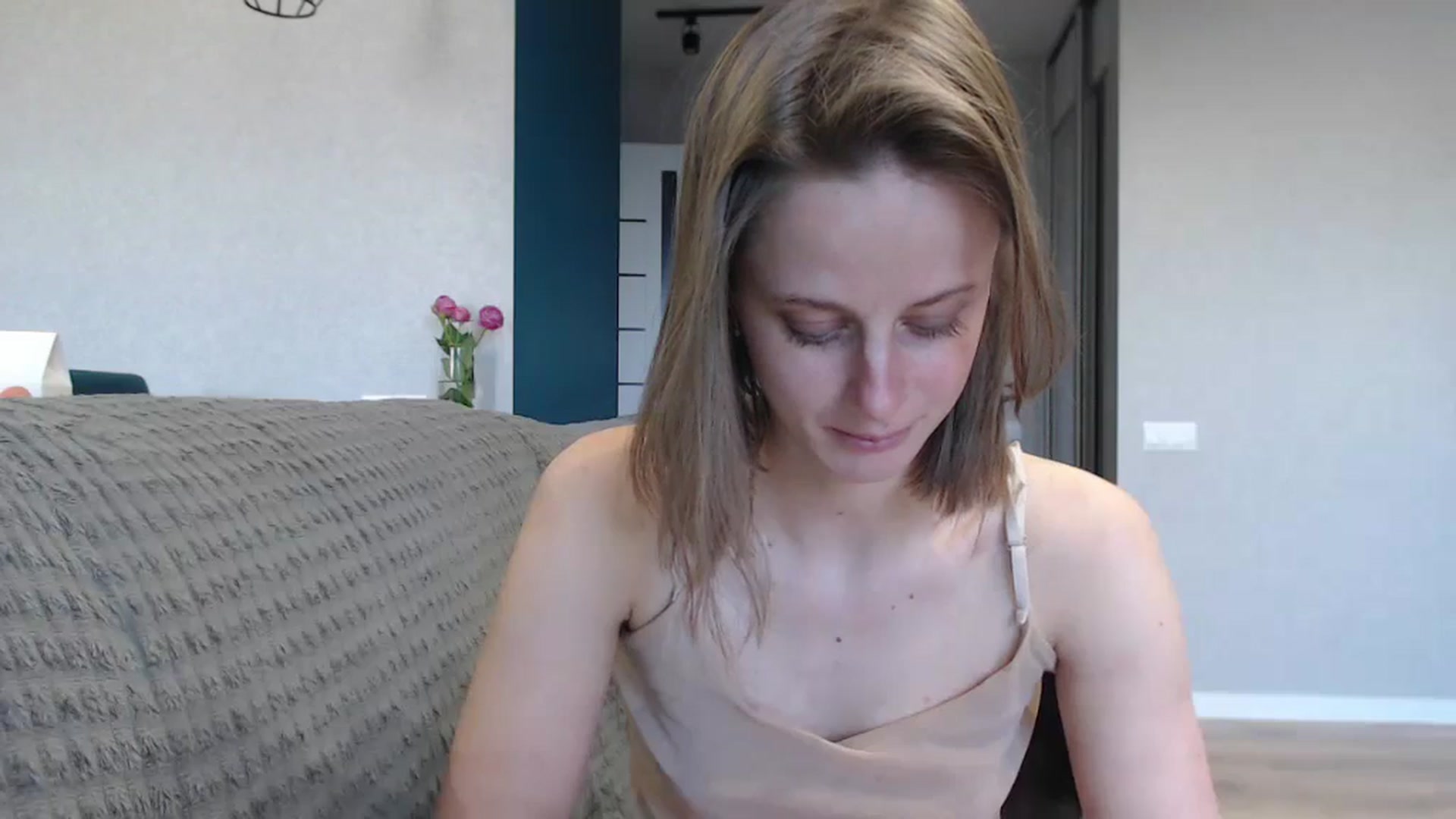Gallery image thumbnail from mimiMILFal's myfreecams stream on, 05/17/2024, 15:10 image 18 of 20